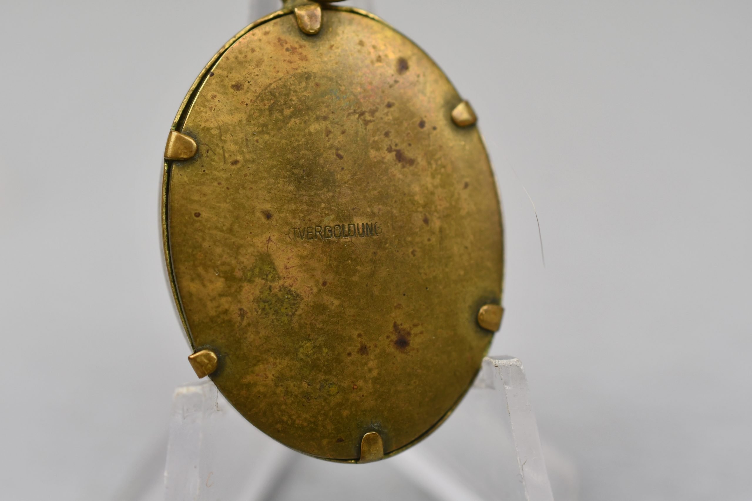 German Gilted Sweetheart Pendant with Soldier's Portrait — image 3