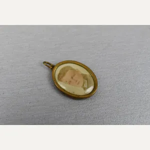 German Gilted Sweetheart Pendant with Soldier's Portrait