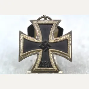 Iron Cross second class 1939 by '100' Wächtler & Lange