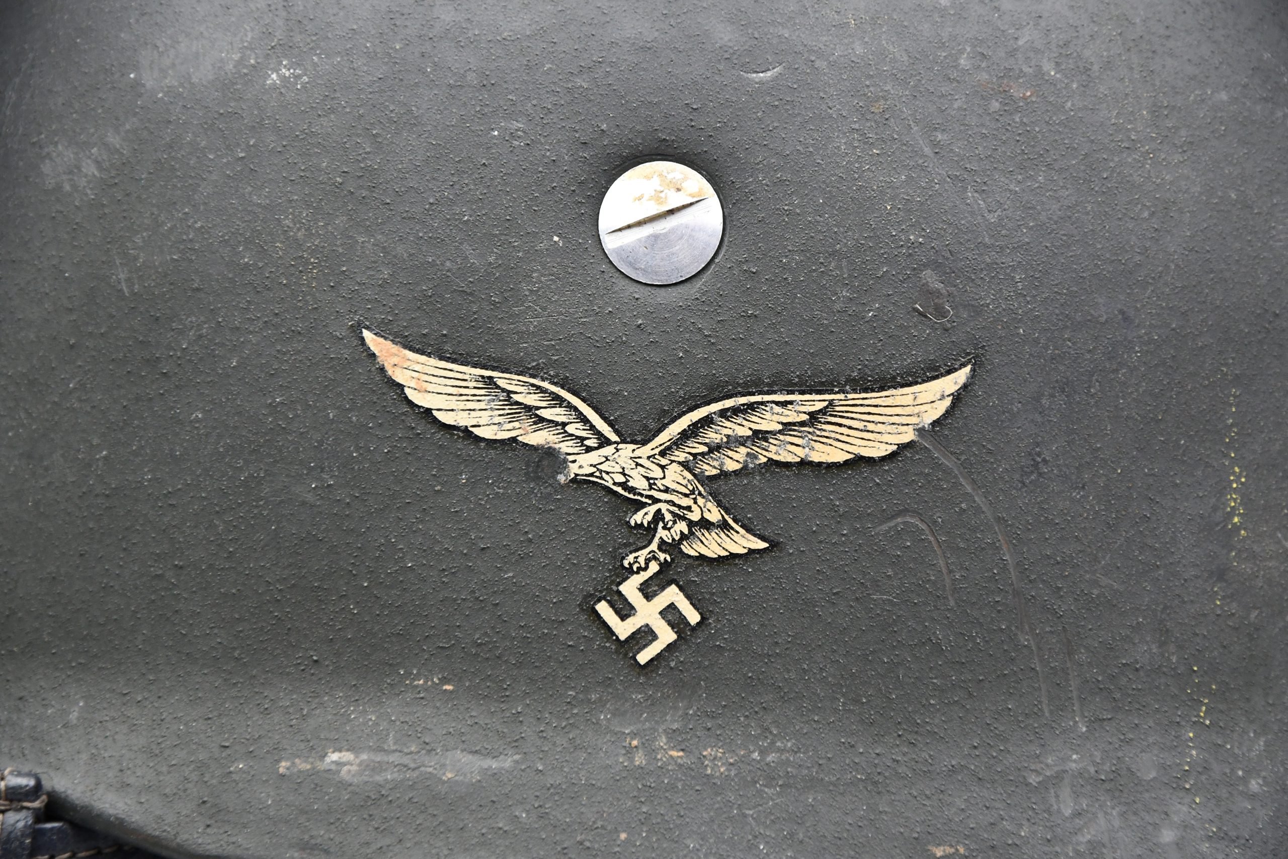 M38 Luftwaffe single decal paratrooper 'Fallschirmjäger' helmet ET66 — image 2