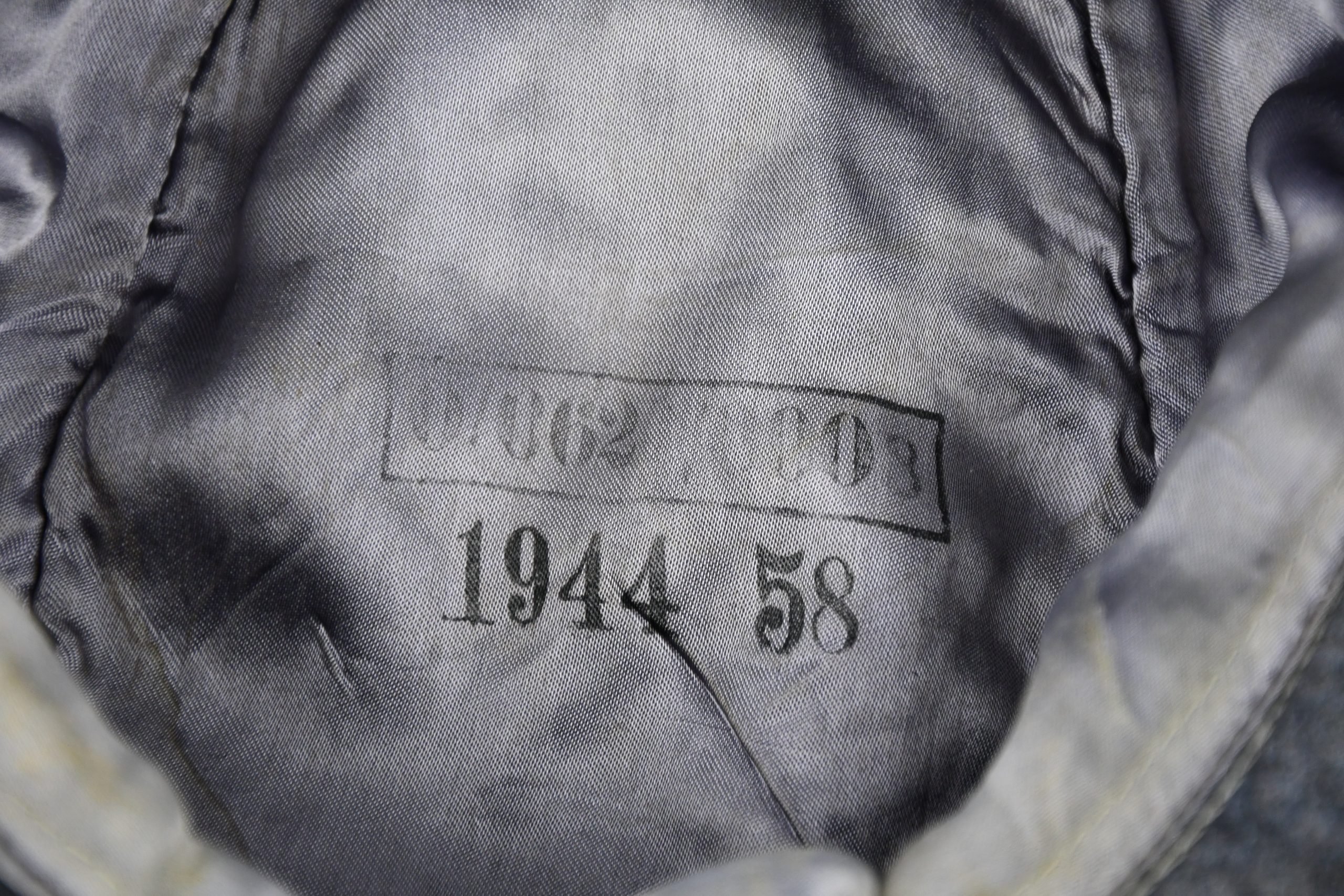 M43 Luftwaffe field cap 'Einheitsfeldmütze' with RBNr. 1944 — image 11