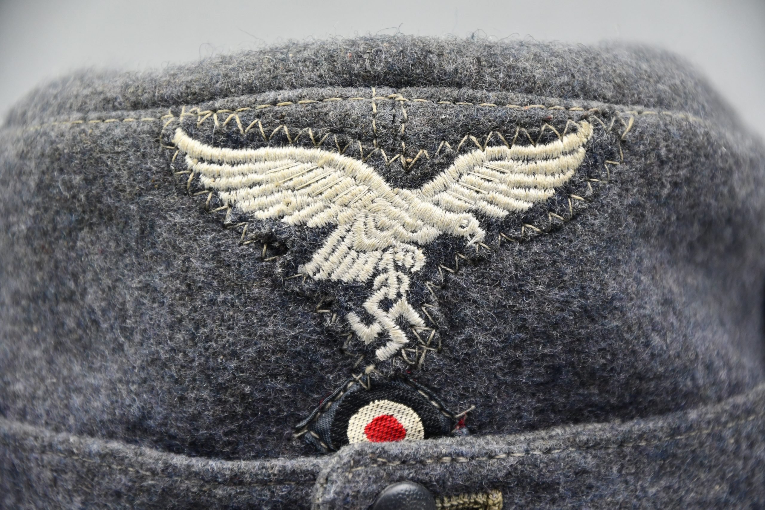 M43 Luftwaffe field cap 'Einheitsfeldmütze' with RBNr. 1944 — image 3