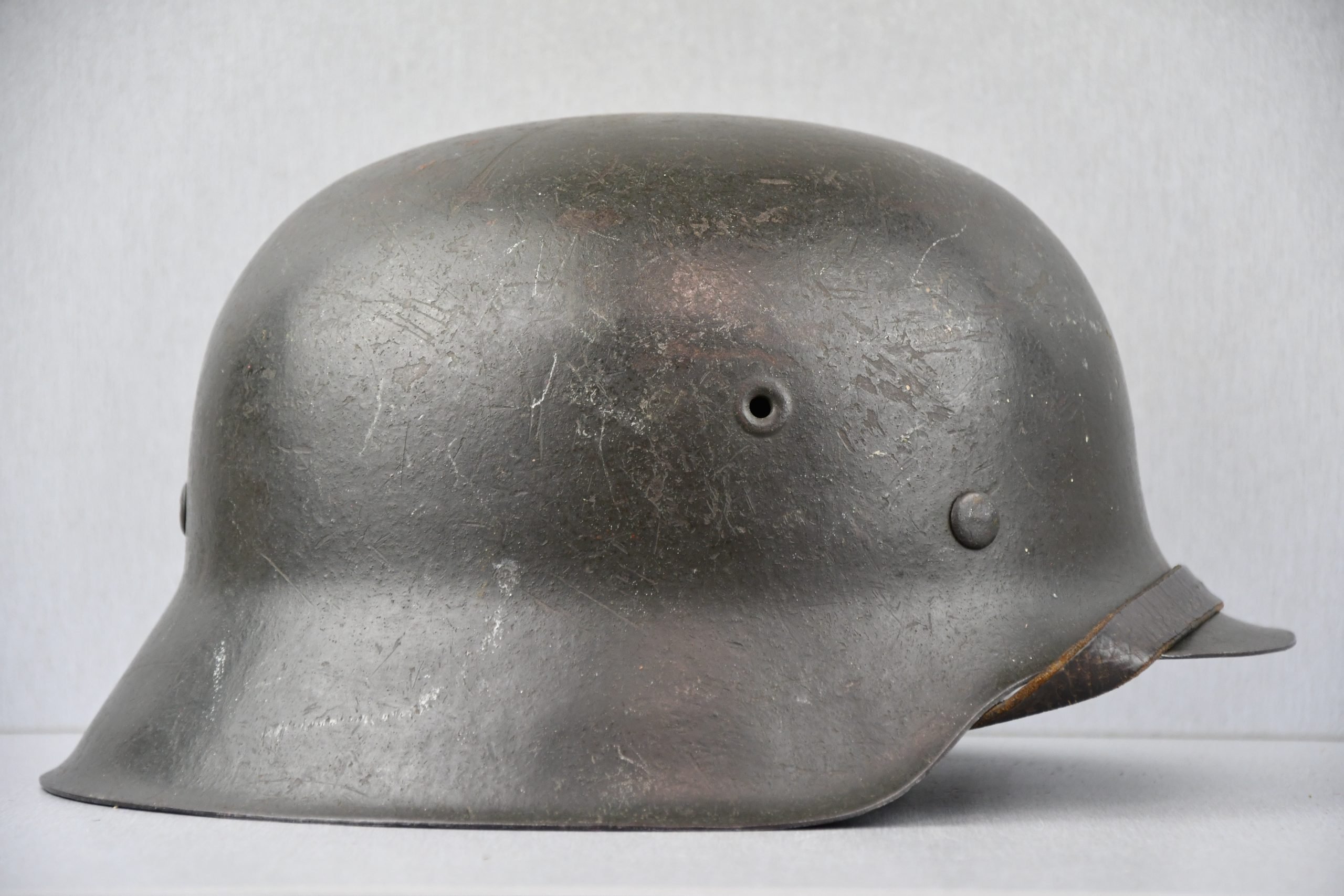 M42 army (Heer) single decal steel helmet EF64 — image 3