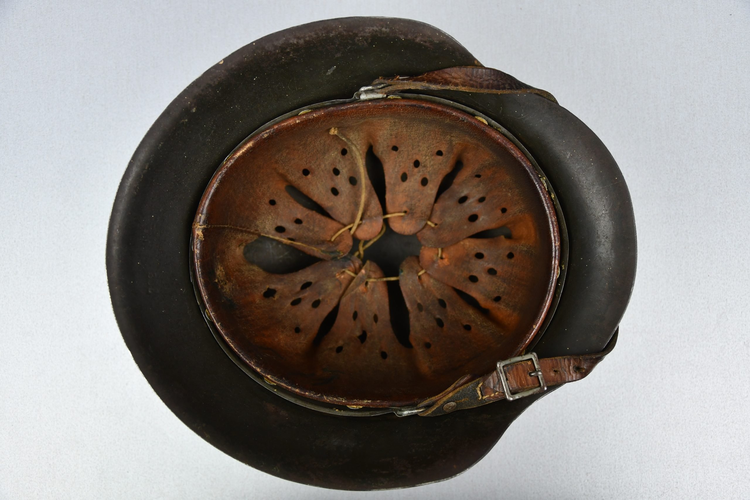 M42 army (Heer) single decal steel helmet EF64 — image 6