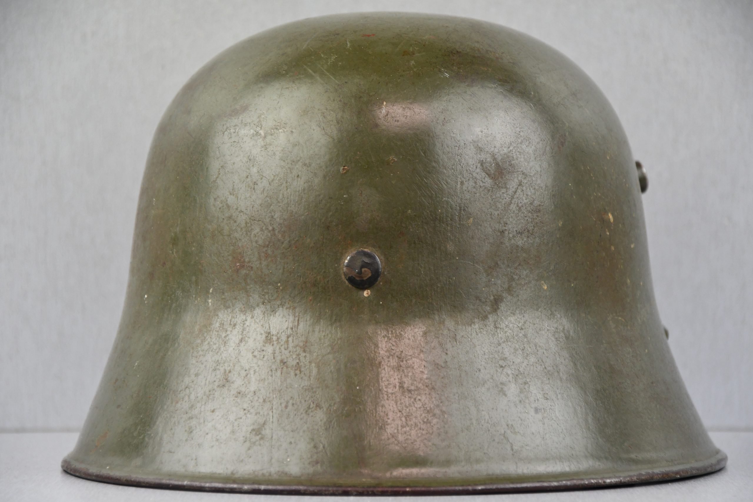 M17 army (Heer) transitional double decal steel helmet — image 2