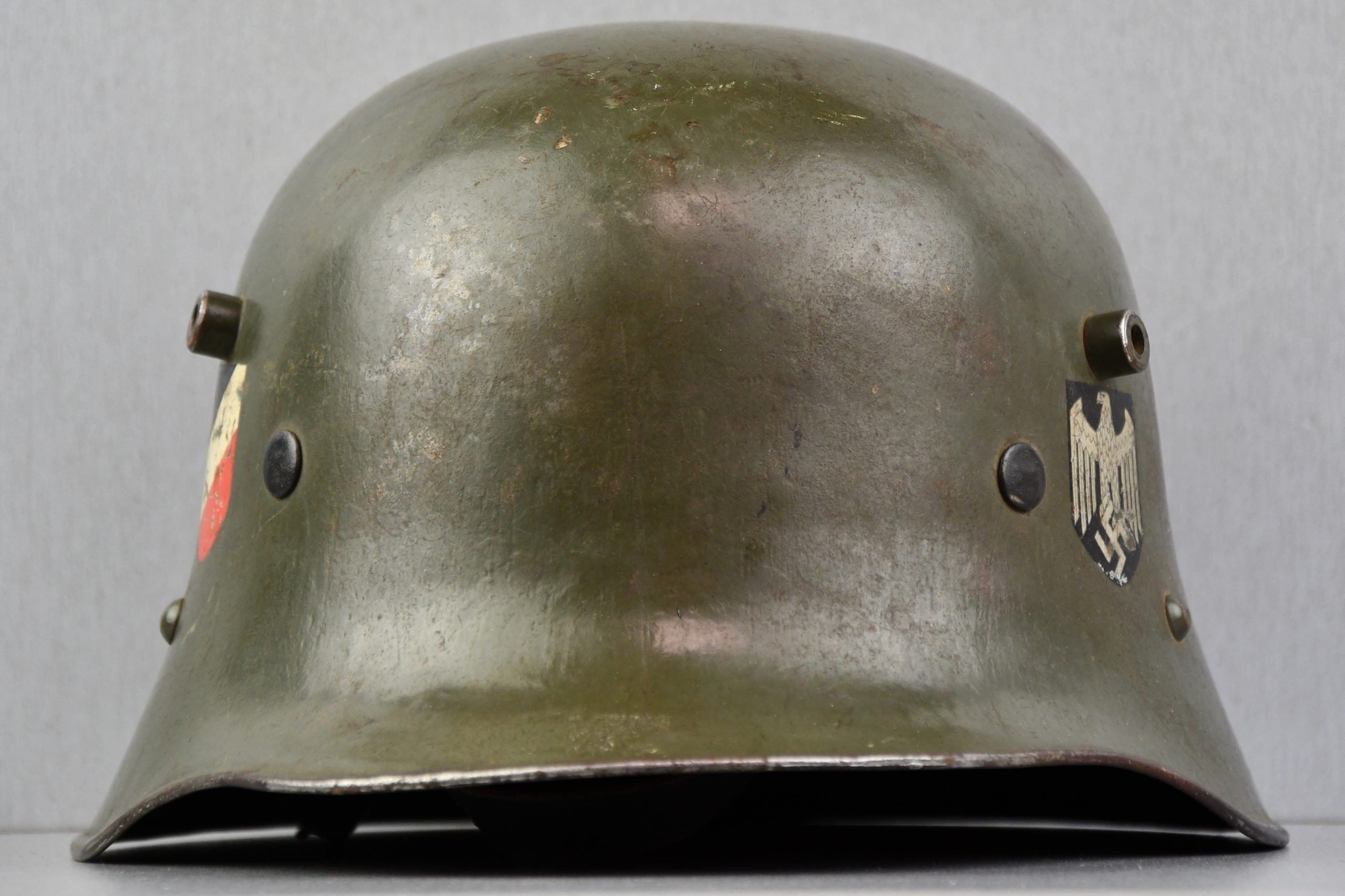 M17 army (Heer) transitional double decal steel helmet — image 4