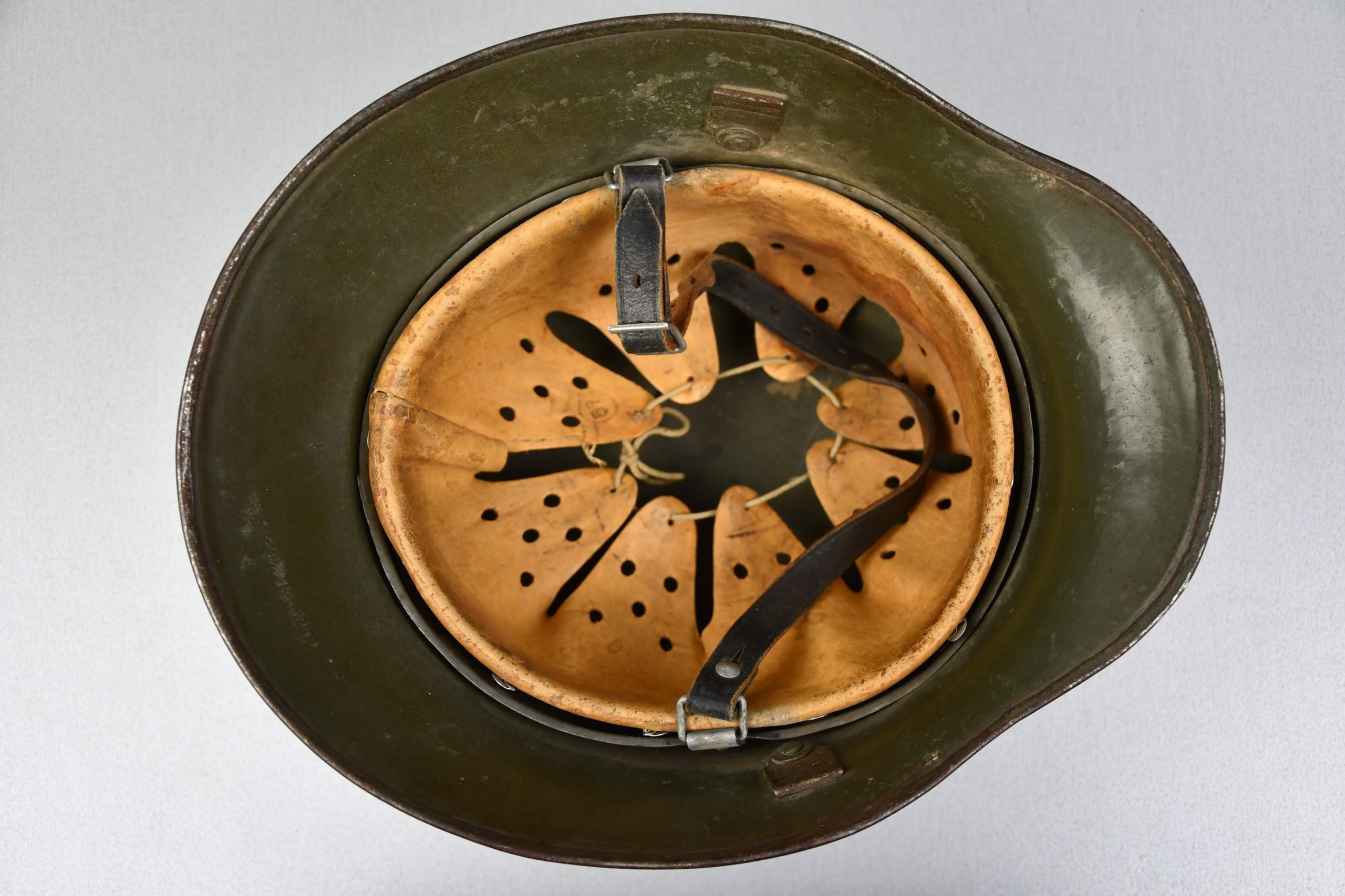 M17 army (Heer) transitional double decal steel helmet — image 6