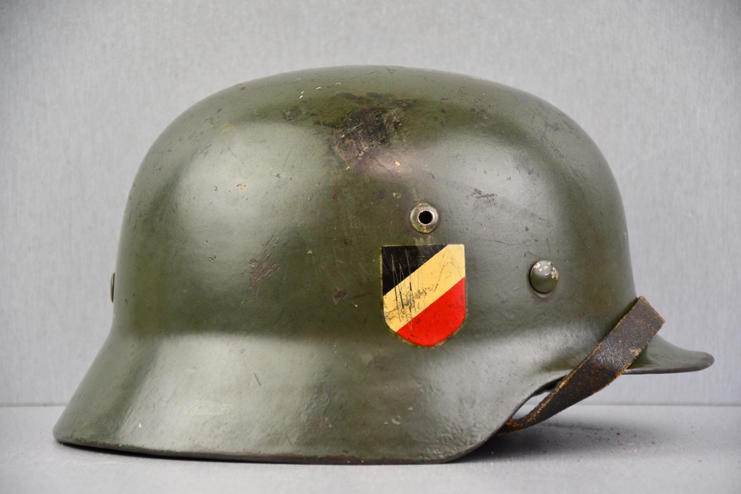 M35 army (Heer) double decal steel helmet ET64 1937 — image 3