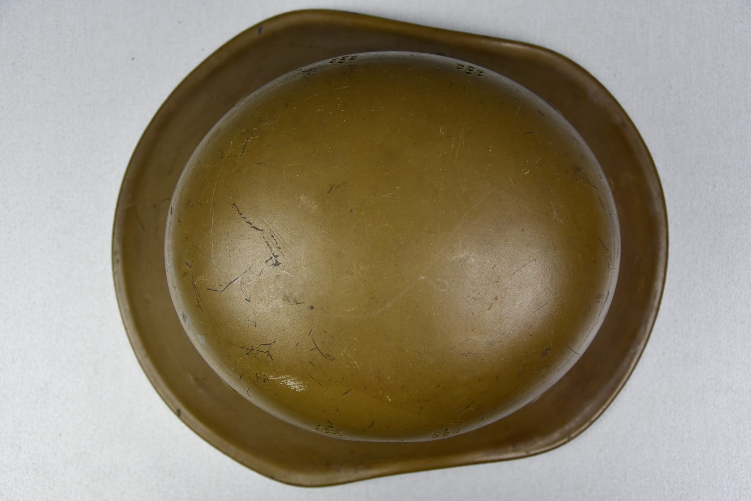 RARE SA 'Sturmabteilung' one-piece 'Gladiator' steel helmet with plastic chin strap — image 5