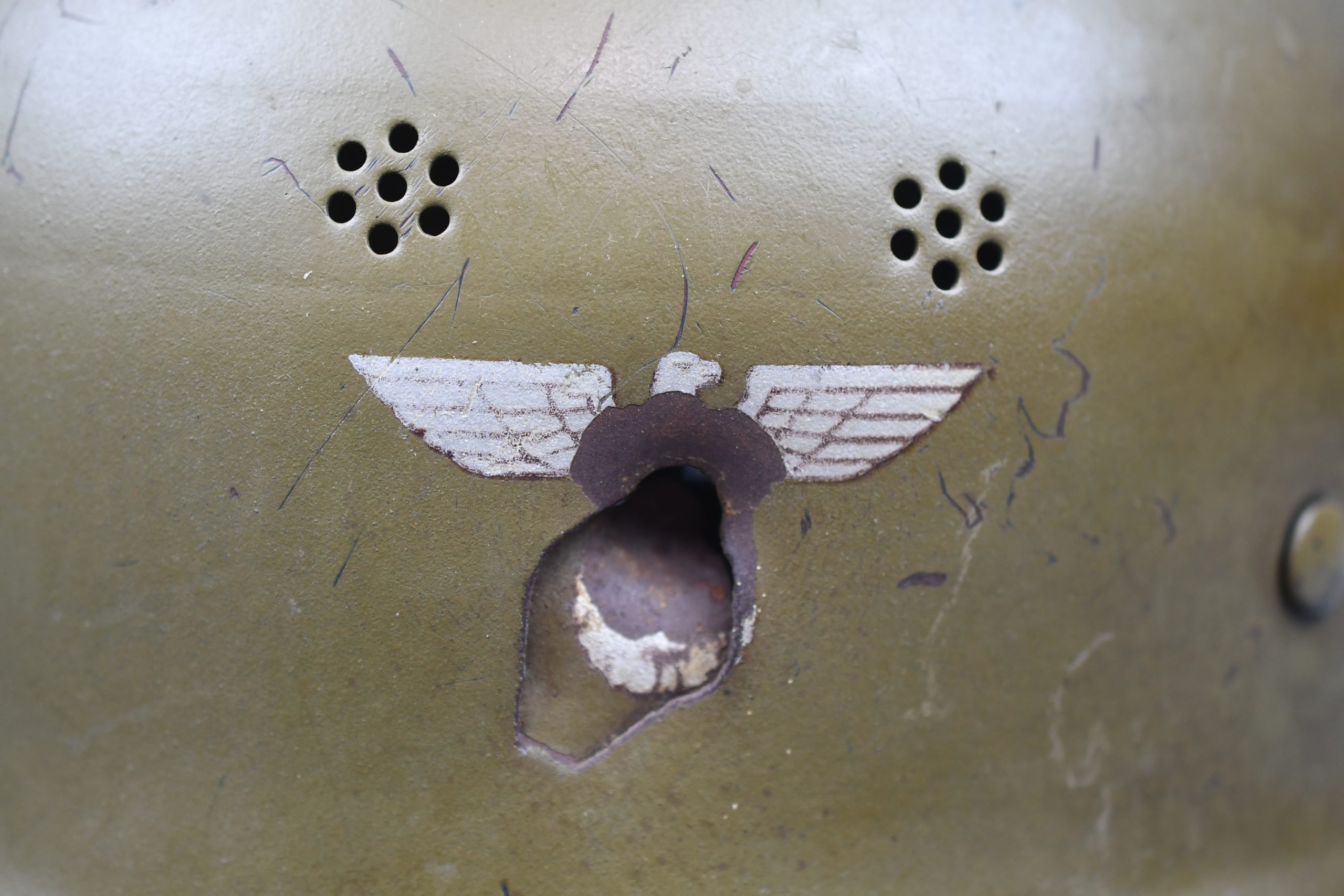 RARE SA 'Sturmabteilung' one-piece 'Gladiator' steel helmet with plastic chin strap — image 8