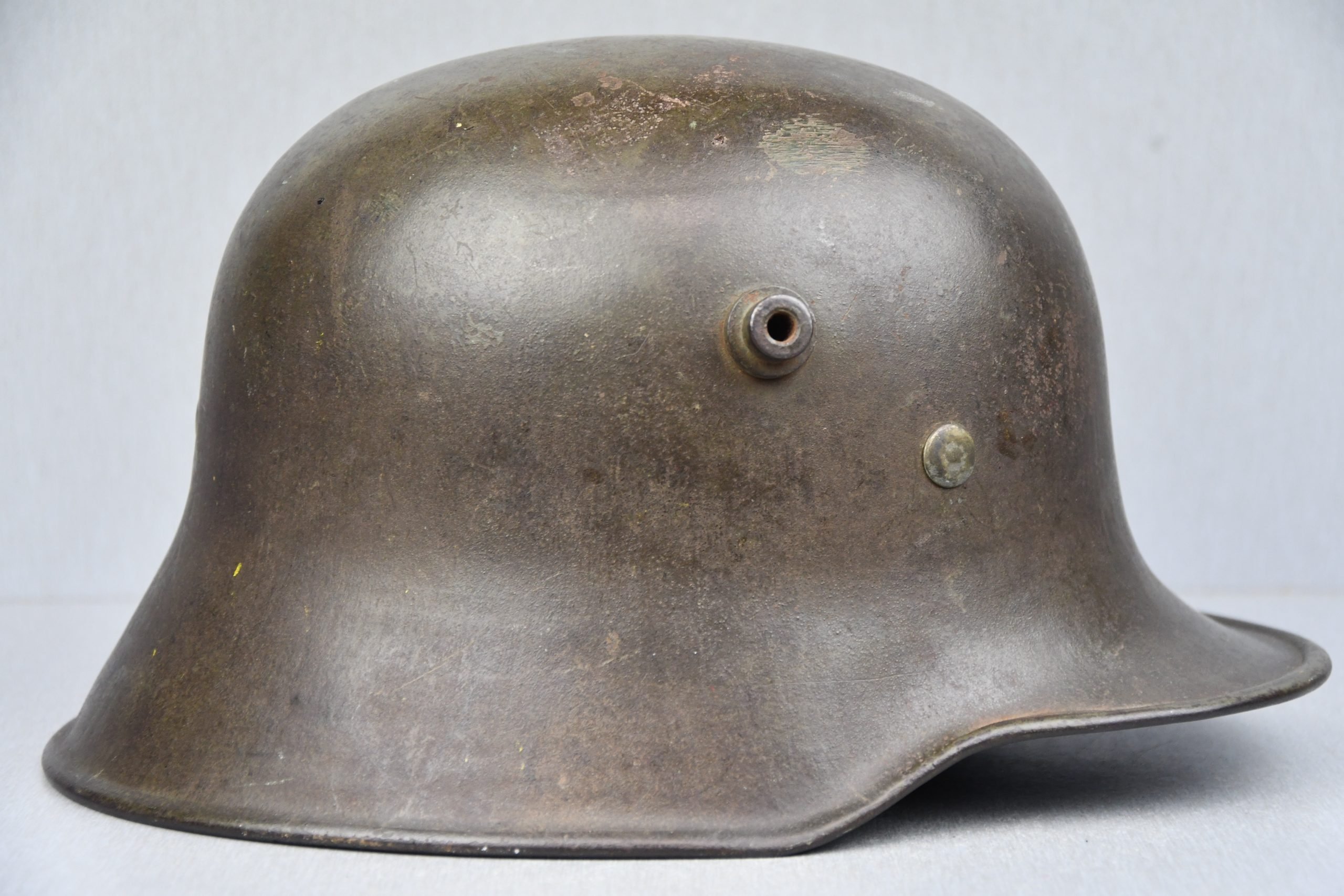 M18 army (Heer) 'transitional' reissue single decal steel helmet — image 4