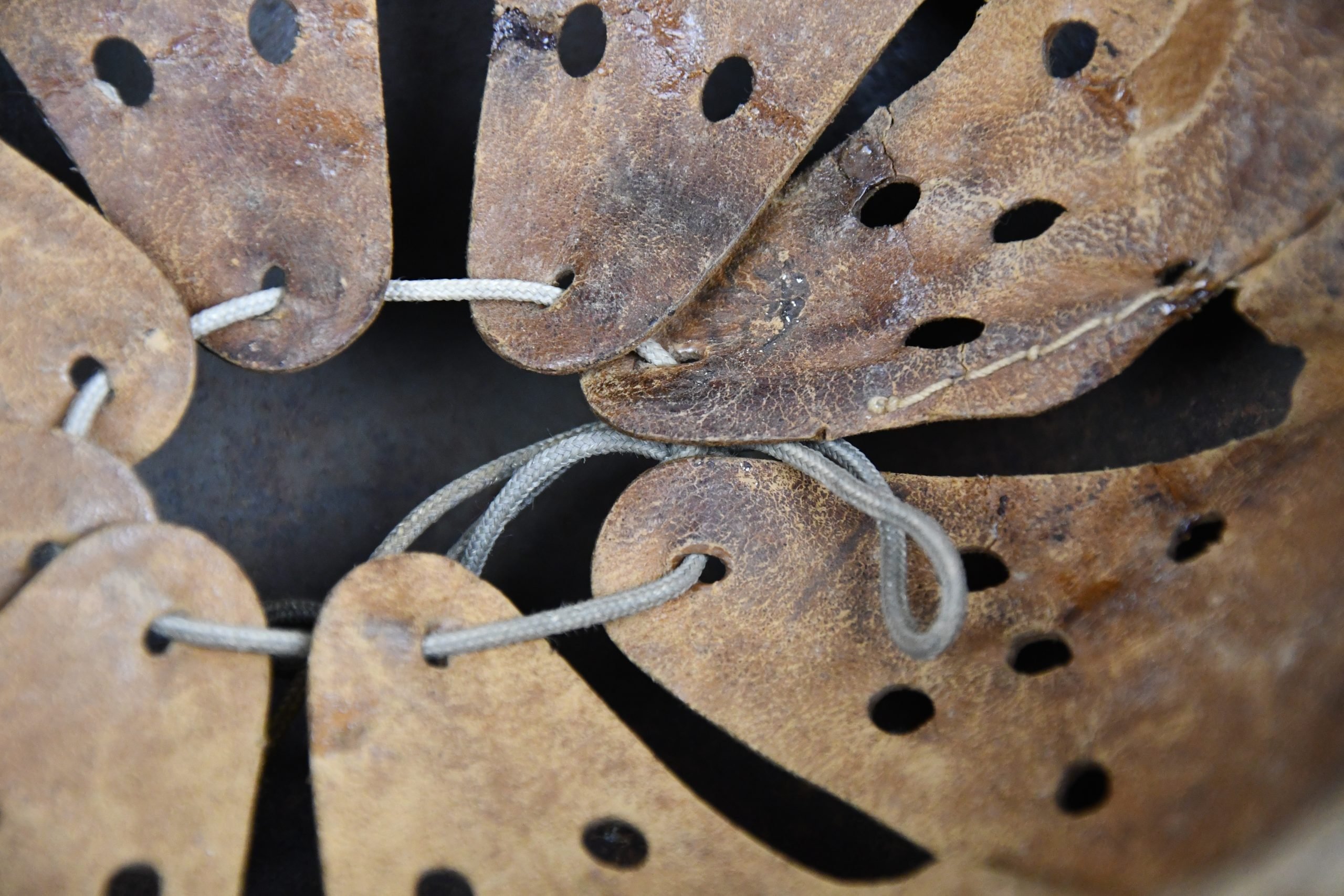 M18 army (Heer) 'transitional' reissue single decal steel helmet — image 9