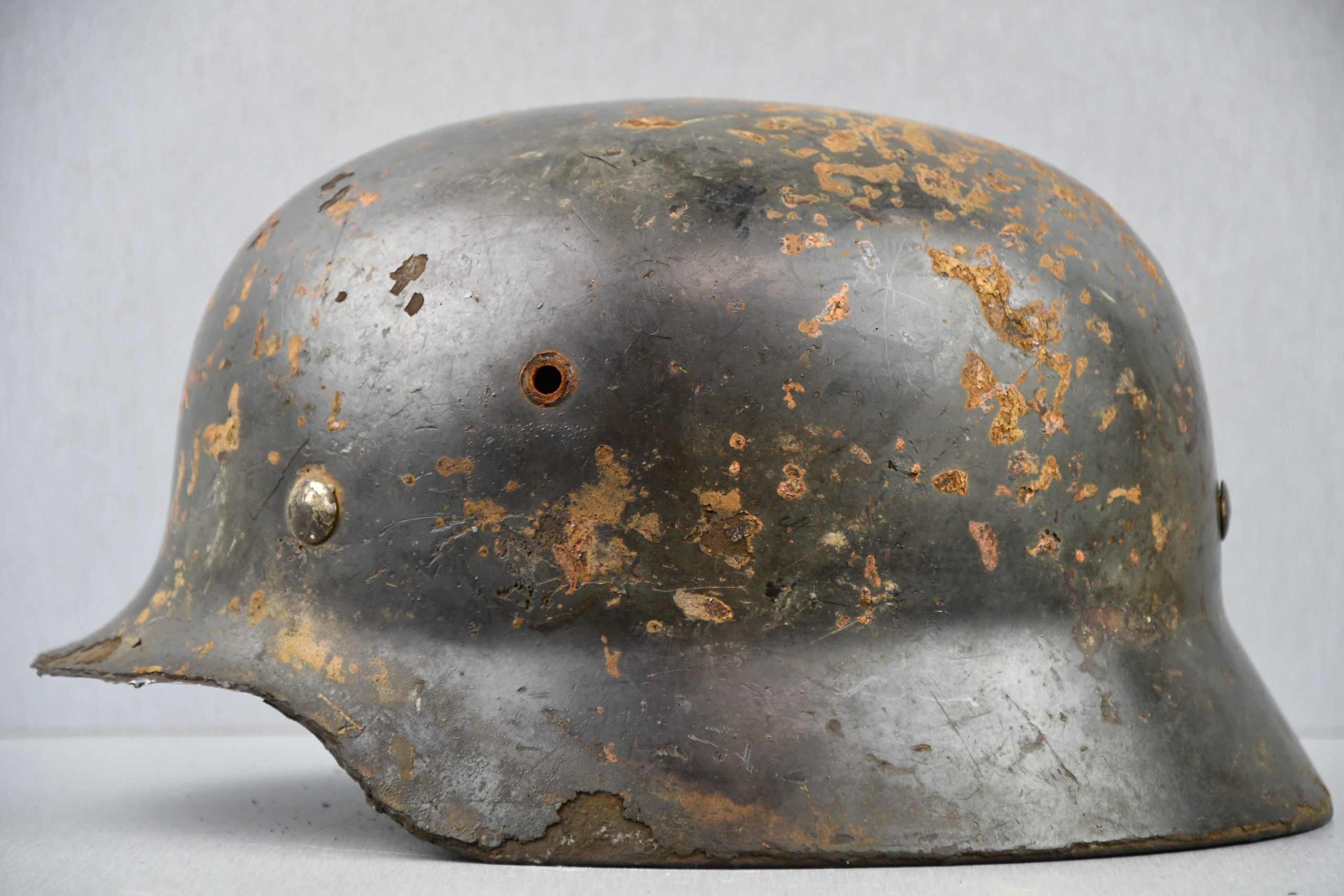 M35 Waffen-SS ex-double decal steel helmet Q66 — image 3