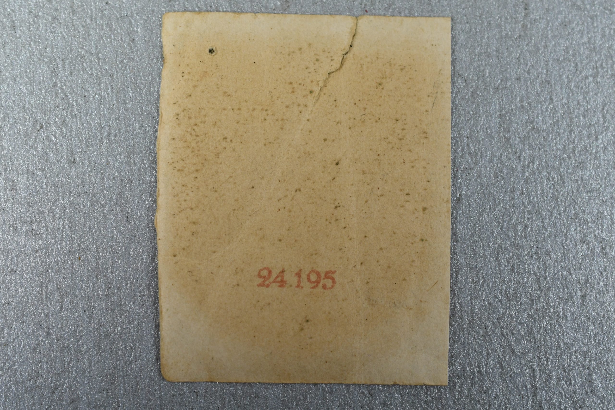 RARE unapplied Army (Heer) ET-pattern helmet decal shield — image 2