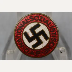 NSDAP party pin by RZM M1/137 Richard Simm & Sohn