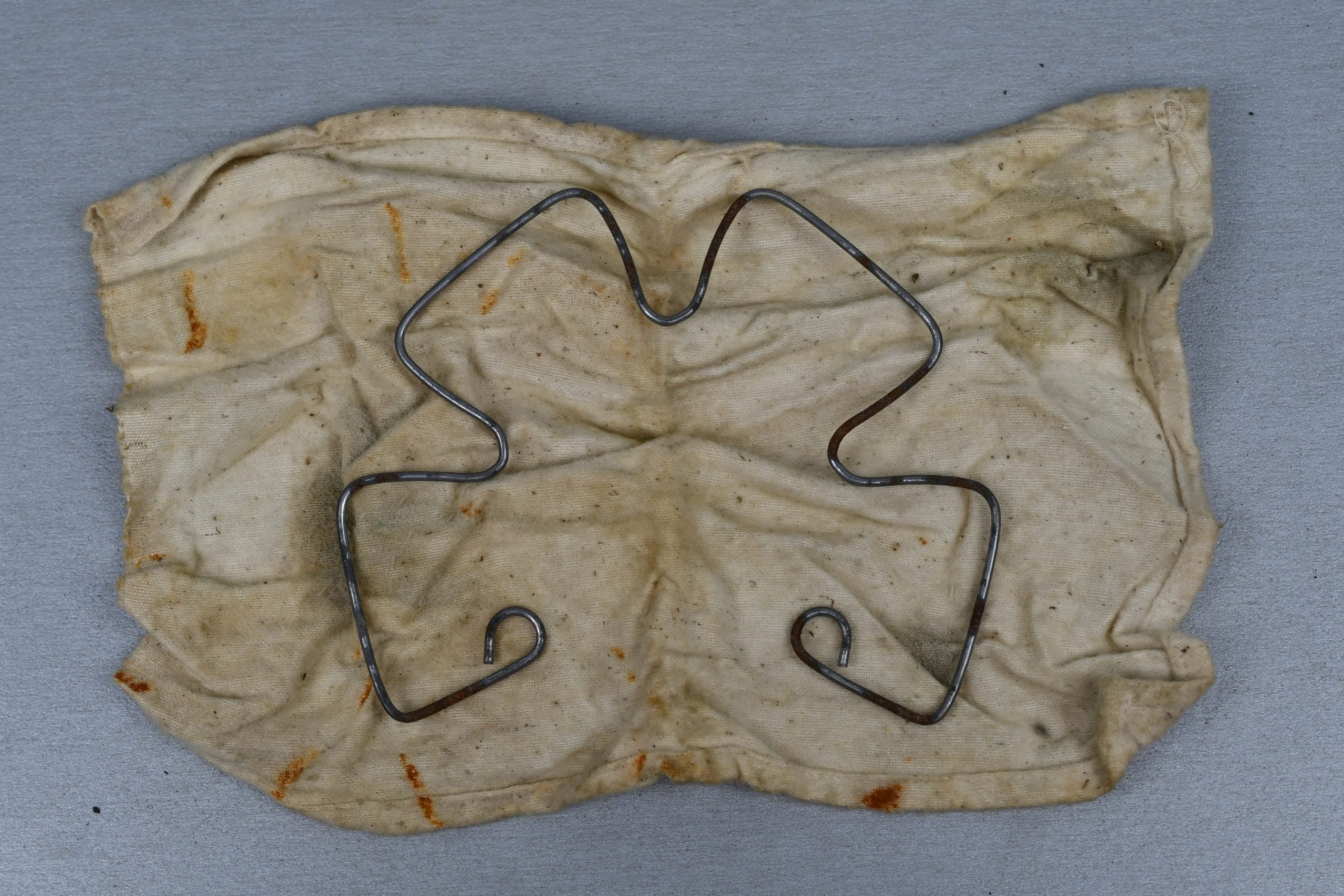 Complete M31 gas mask with canister from female Luftwaffe Helferin Michel Anneliese — image 21