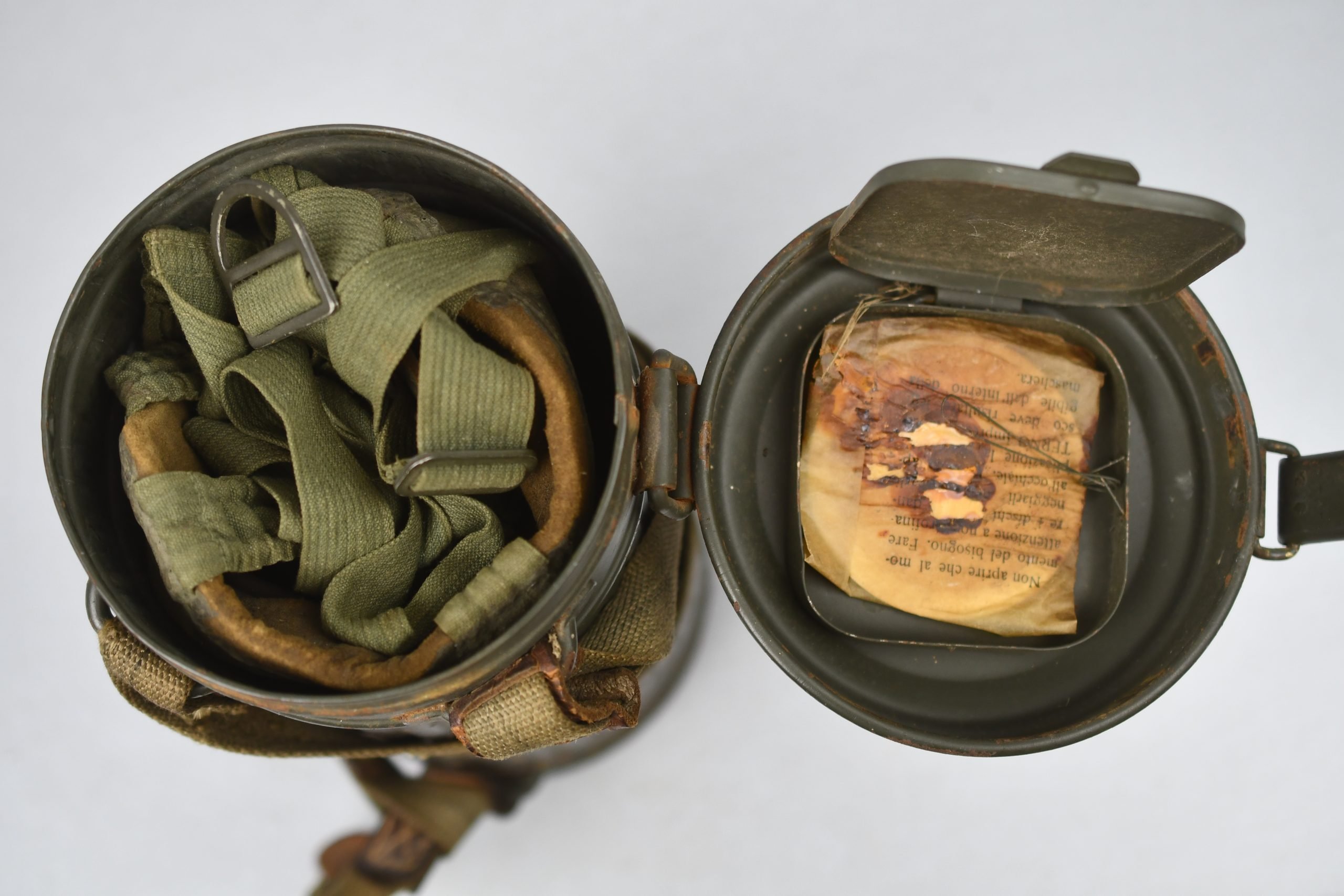 Complete M31 gas mask with canister from female Luftwaffe Helferin Michel Anneliese — image 25