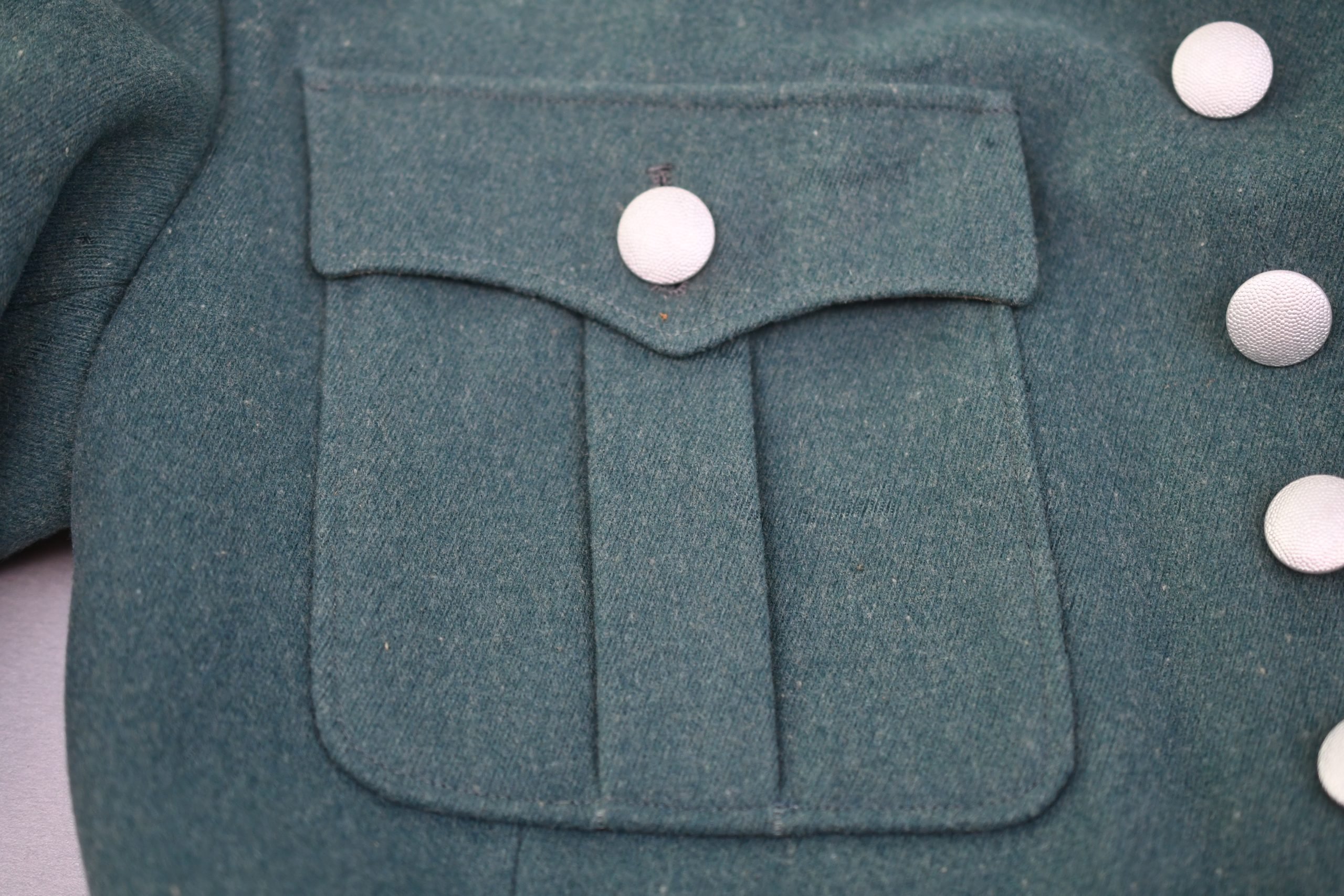 German police 'Schutzpolizei' service tunic with factory tag 1940 — image 5