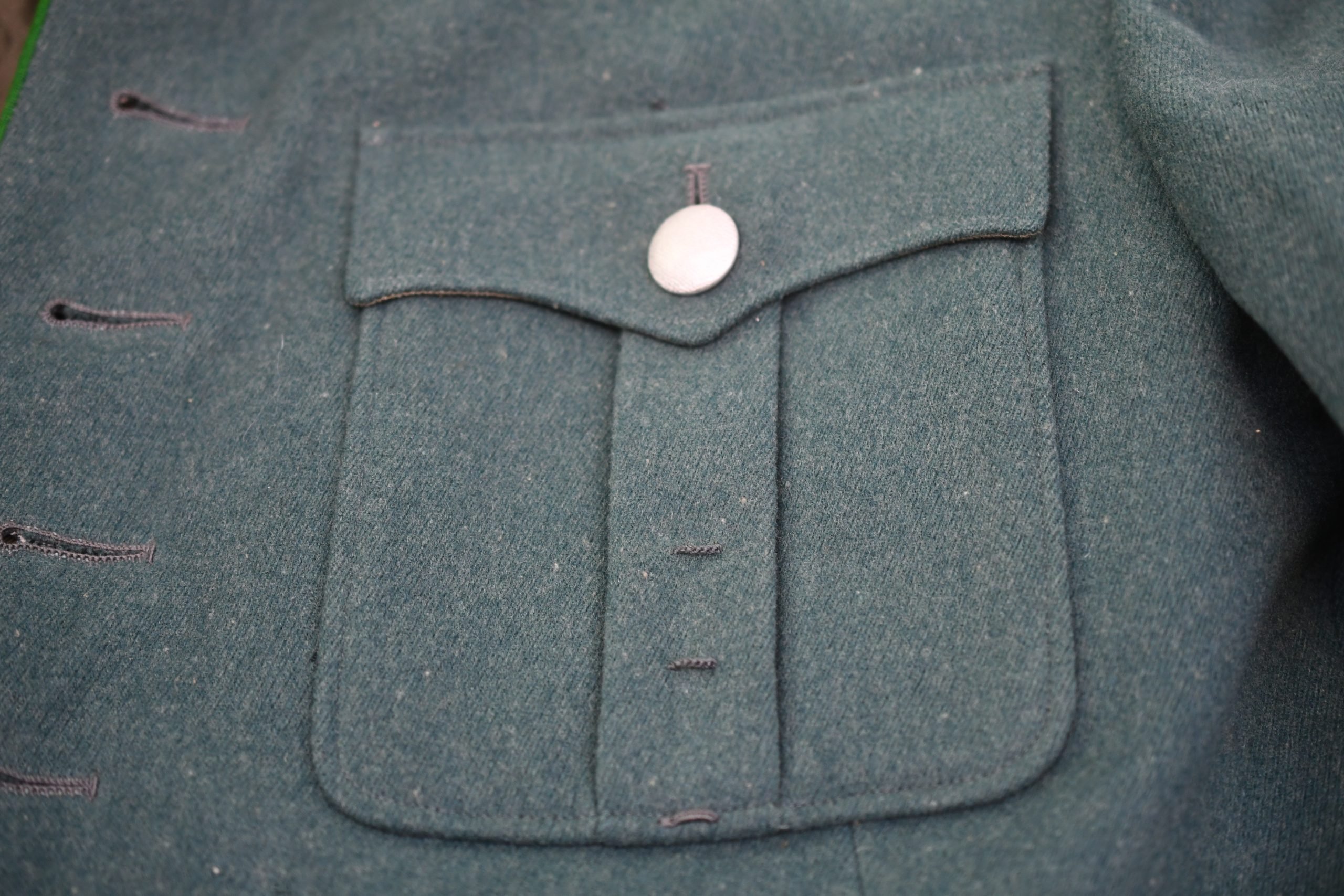 German police 'Schutzpolizei' service tunic with factory tag 1940 — image 7