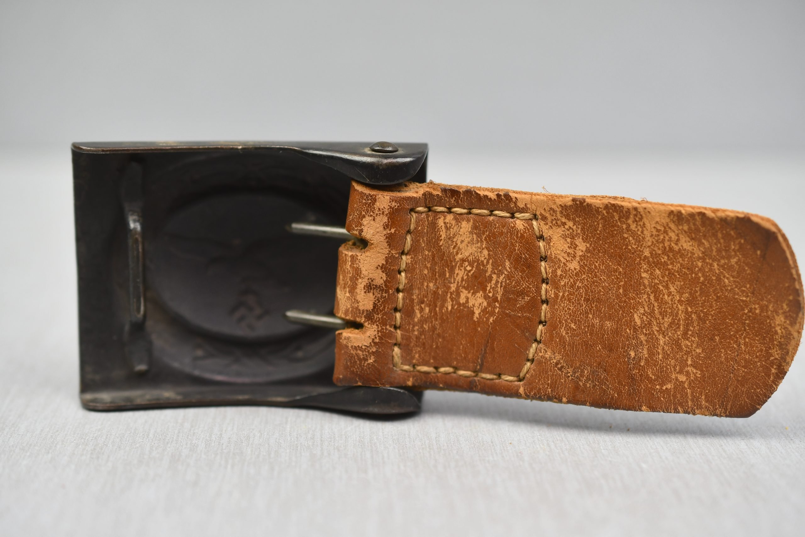 Luftwaffe steel belt buckle by E. Schneider 1942 — image 2