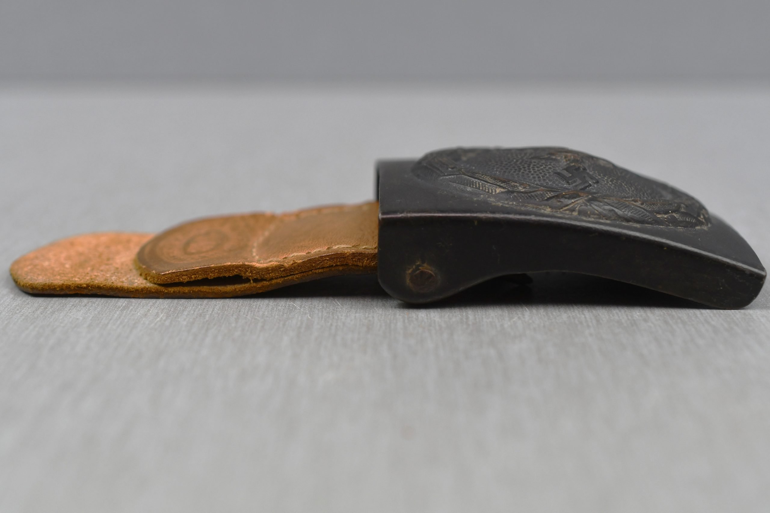 Luftwaffe steel belt buckle by E. Schneider 1942 — image 5