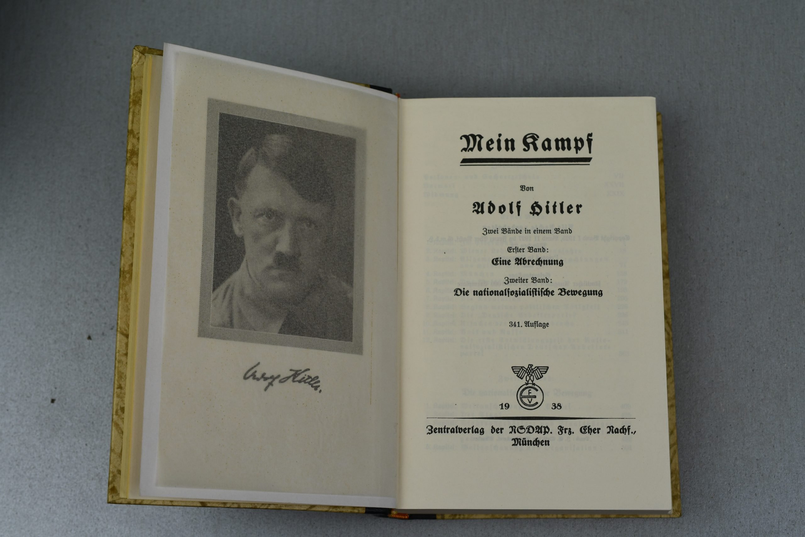Adolf Hitler's Mein Kampf wedding edition 1938 from Dresden — image 8