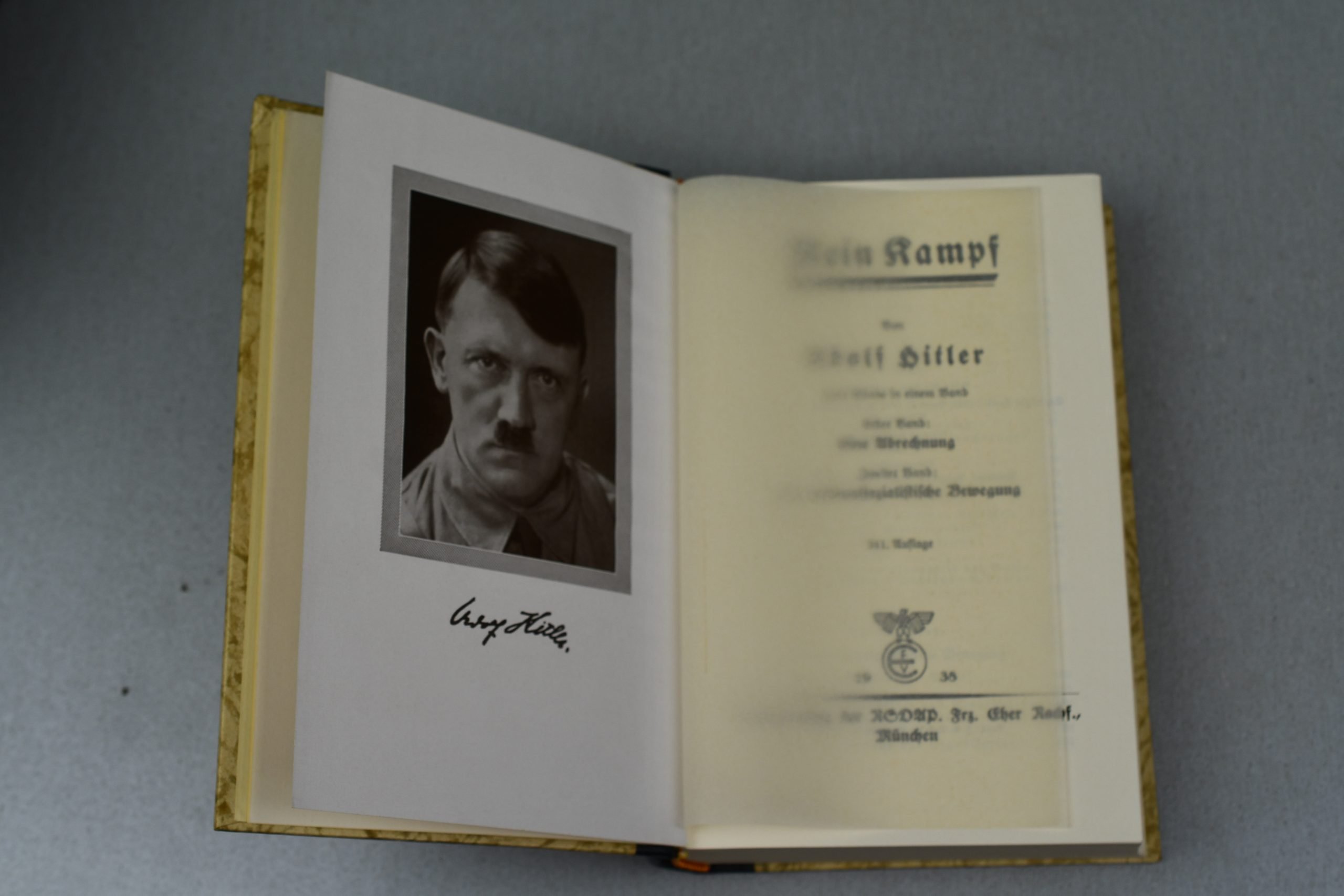 Adolf Hitler's Mein Kampf wedding edition 1938 from Dresden — image 9