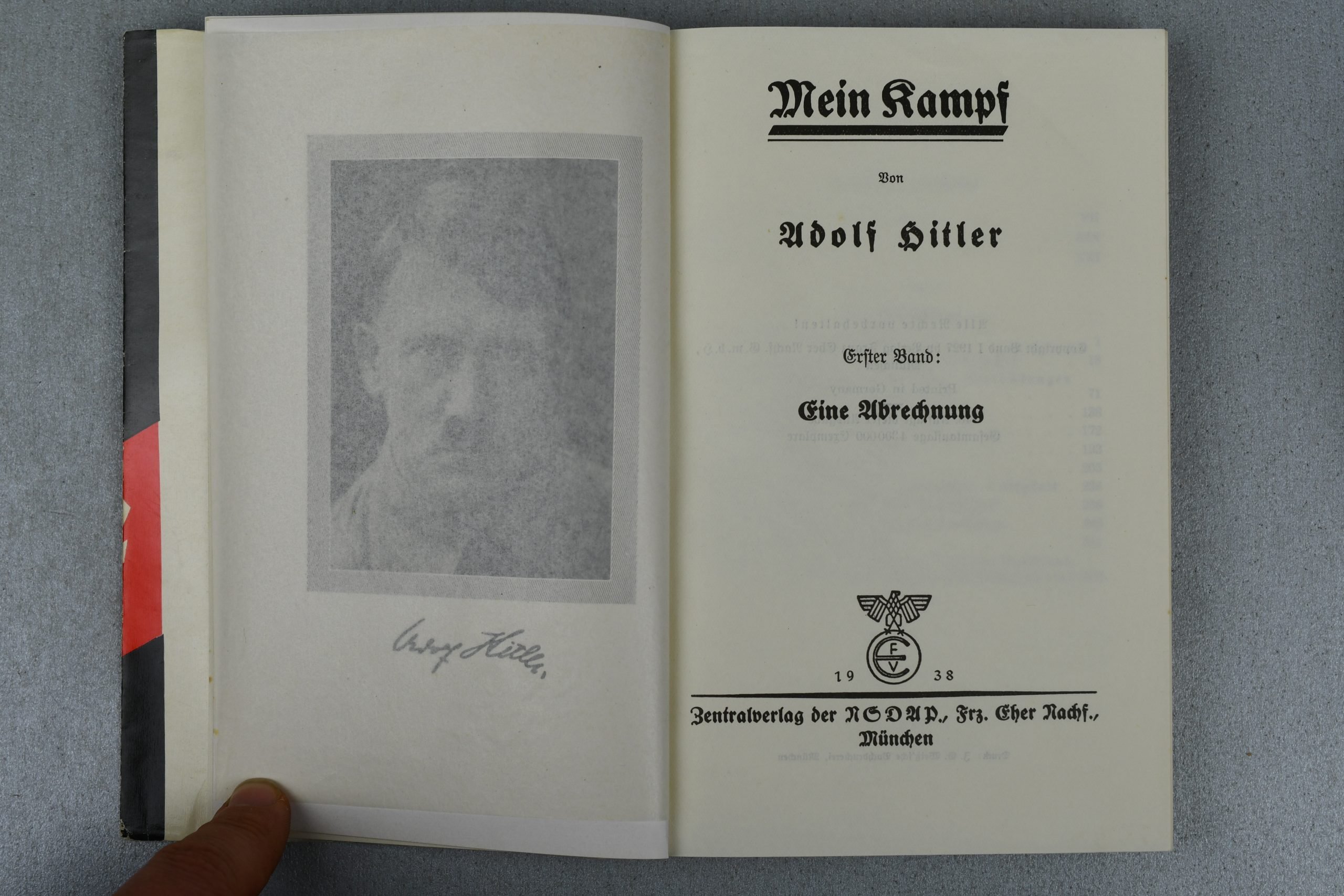 RARE Adolf Hitler's Mein Kampf 2 Volumes in Cardboard Slipcase 1938 — image 8