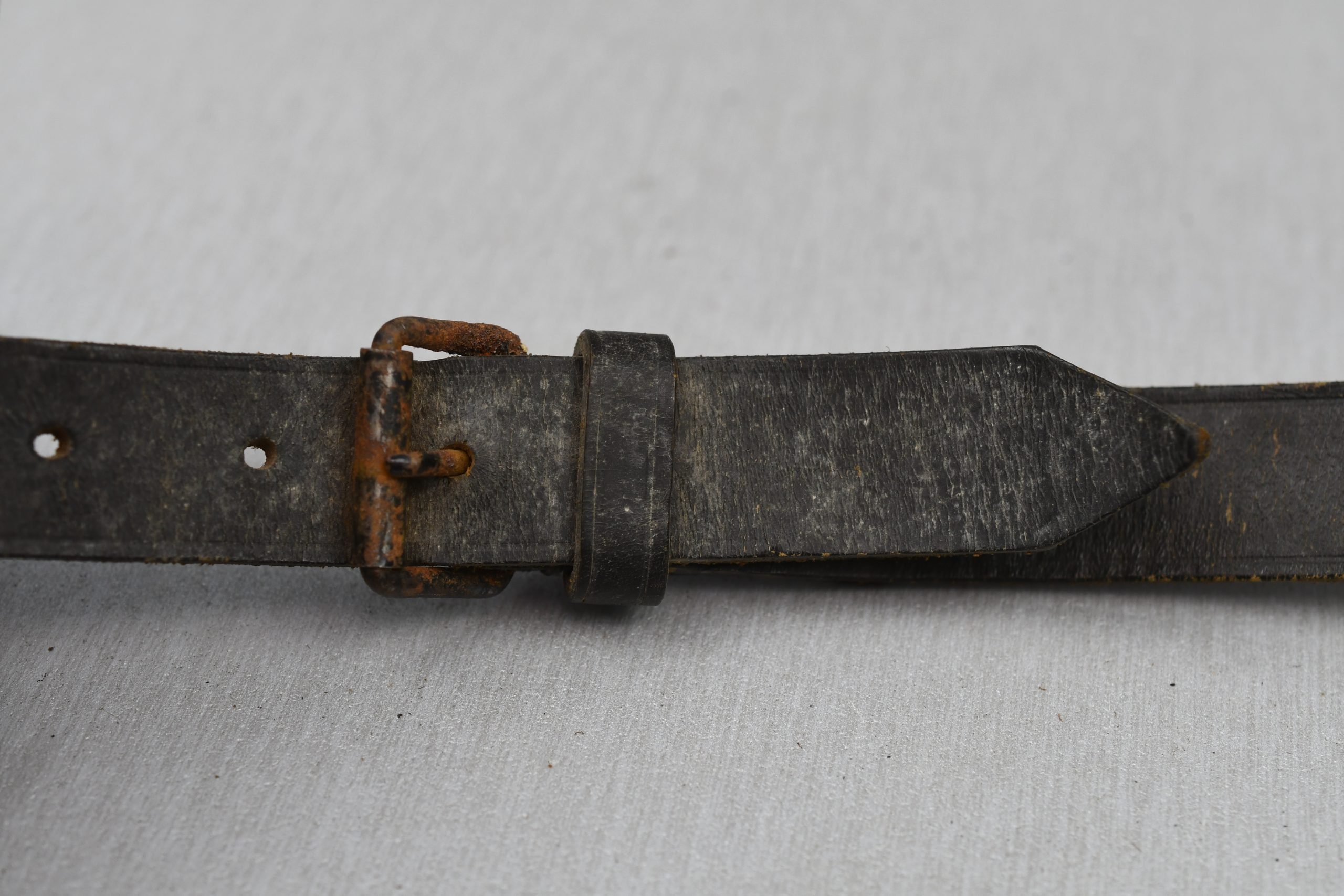 Wehrmacht field telephone 'Feldfernsprecher 33' carrying strap — image 5