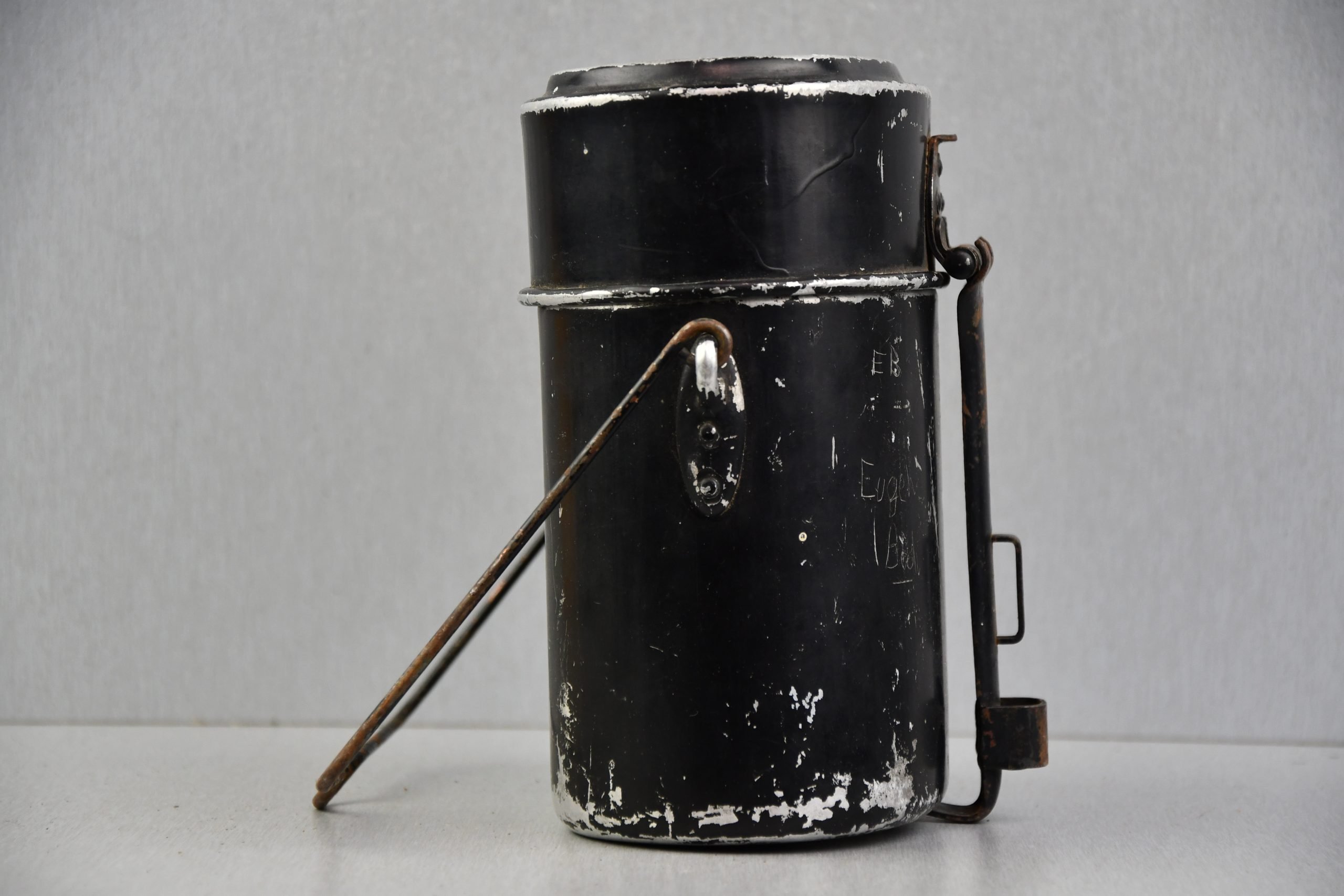 Early German black mess kit named — image 2