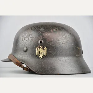 M40 army (Heer) single decal steel helmet SE64