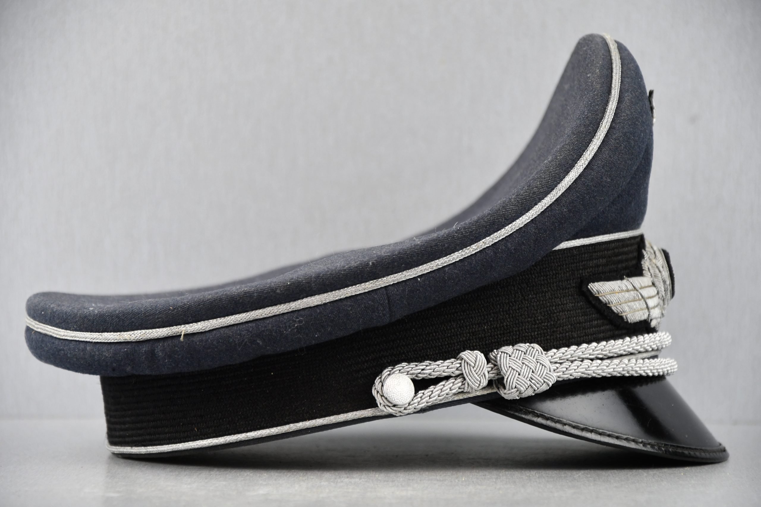 RARE Luftwaffe officer visor cap 'Schirmmütze' by Erel 'Privat' 1939 — image 4