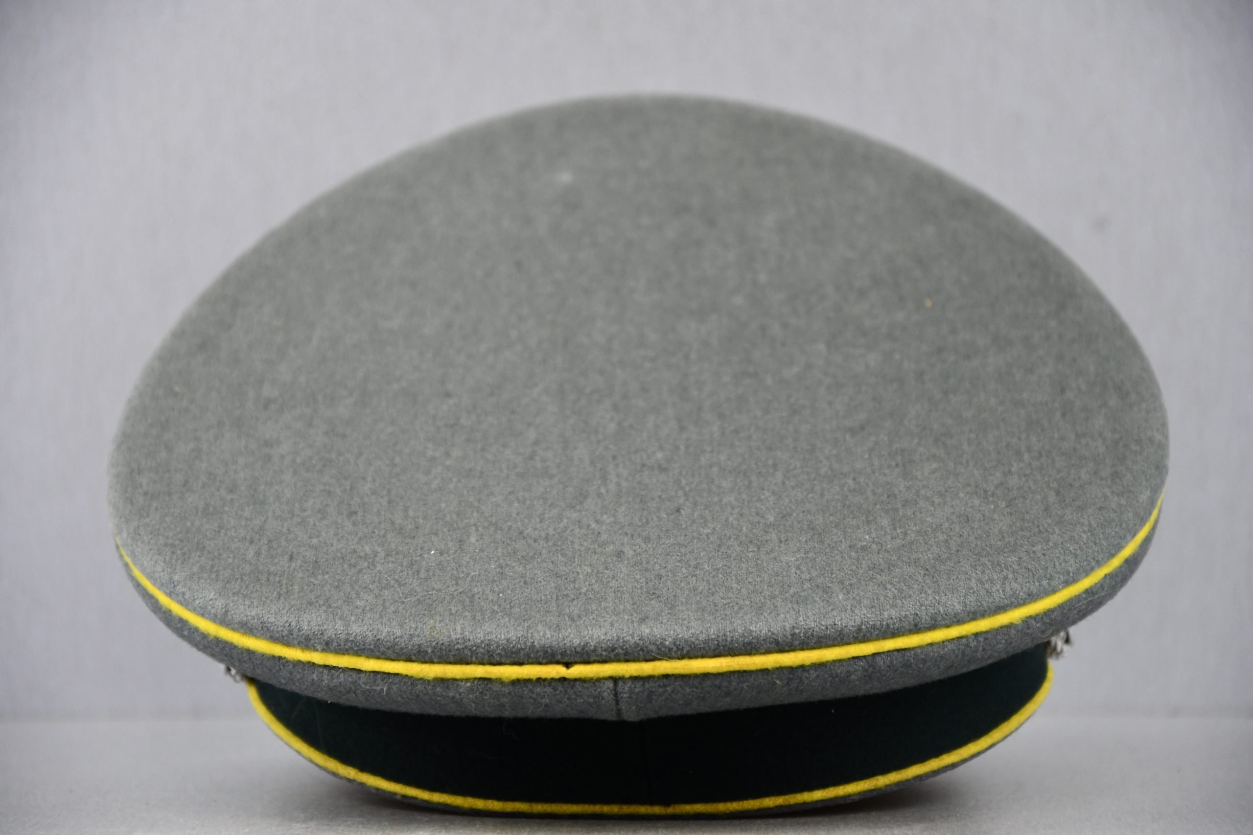 Army (Heer) signals 'Nachrichten' officer visor cap by Peküro – Friedrich Kuch — image 3