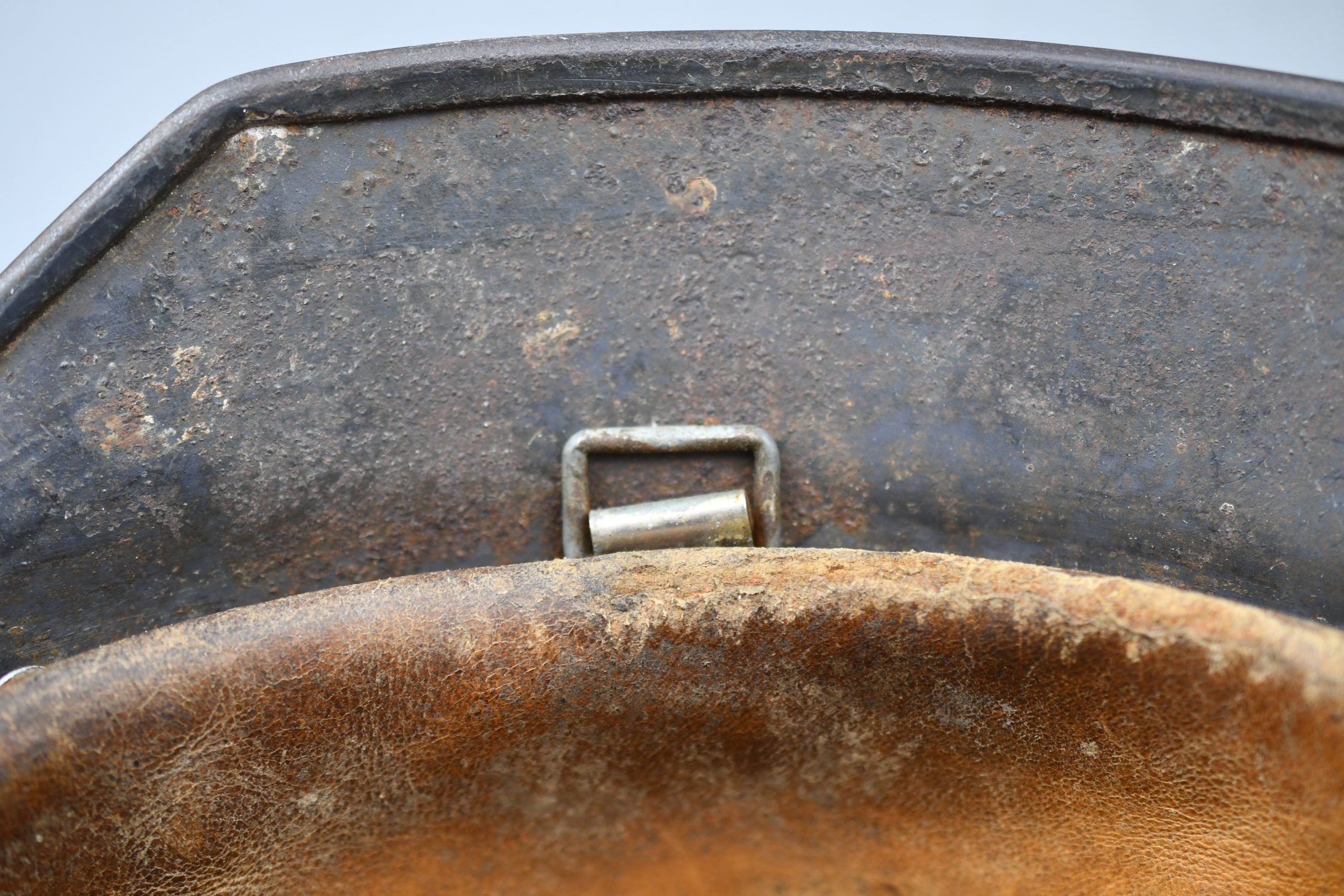 M40 Luftwaffe single decal steel helmet Q64 — image 11