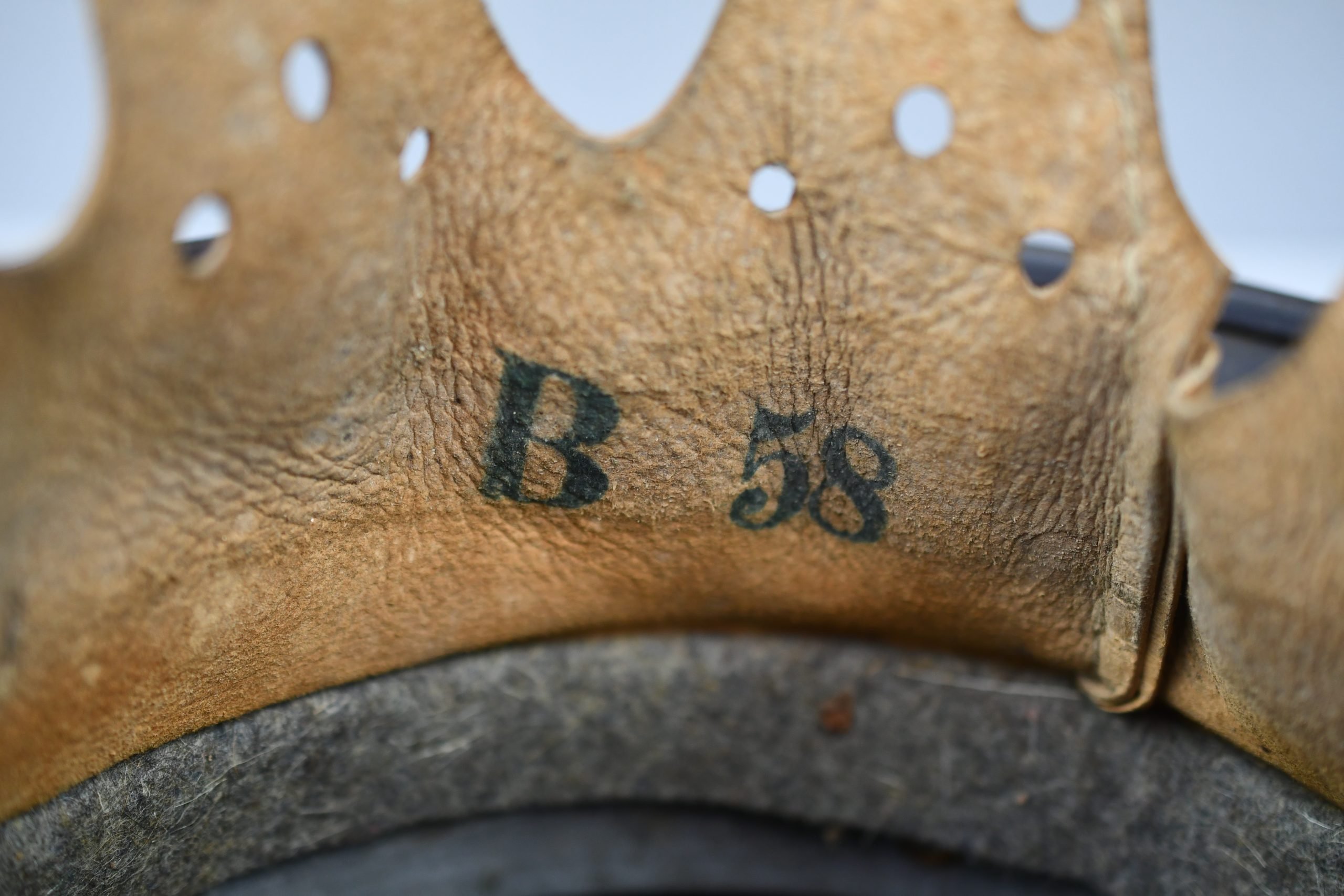 M40 Luftwaffe single decal steel helmet Q64 — image 13