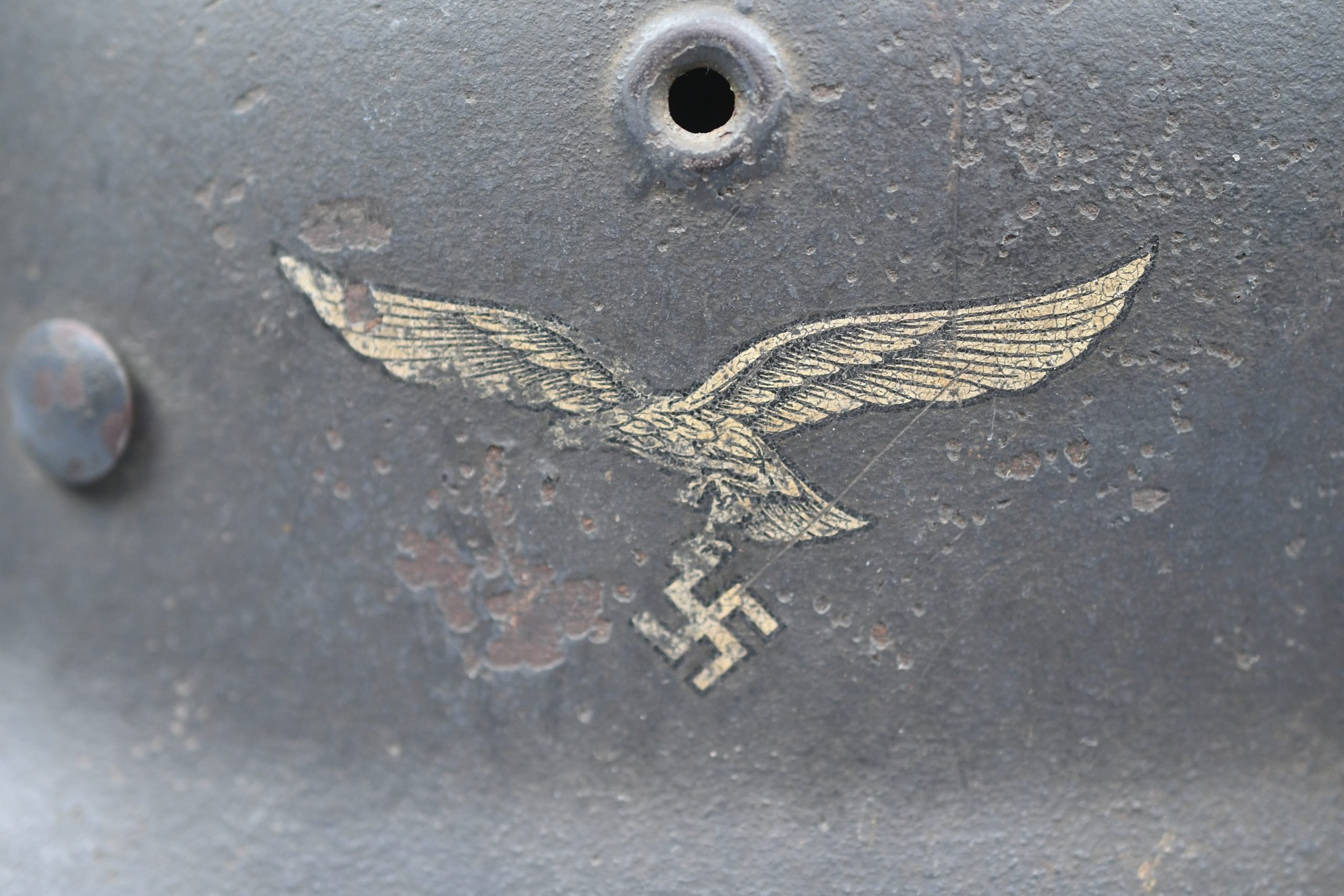 M40 Luftwaffe single decal steel helmet Q64 — image 7