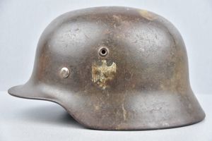 M40 army (Heer) single decal steel helmet ET64