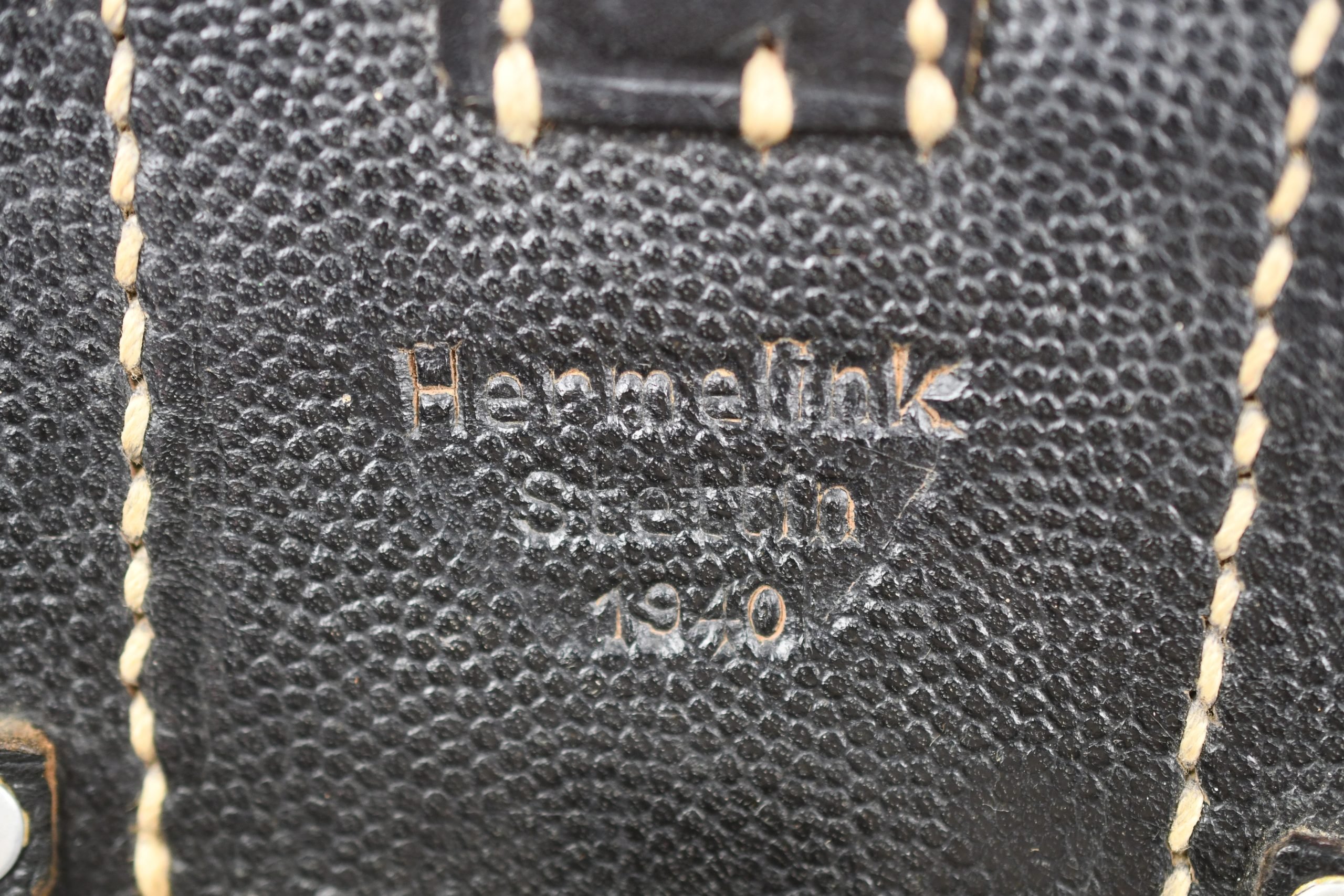 Wehrmacht K98 ammunition pouch by Hermelink 1940 — image 3