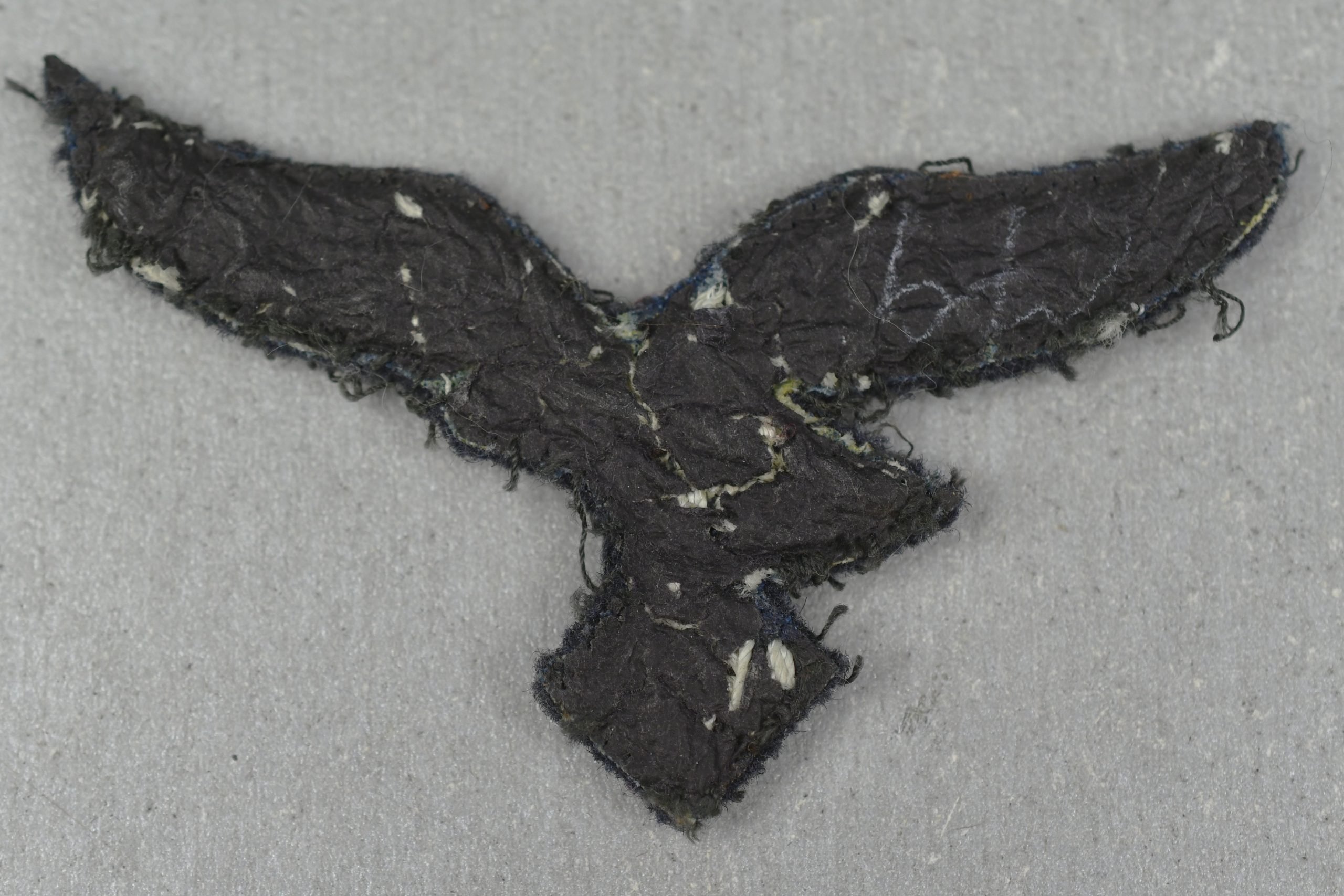 Early Luftwaffe thick embroidered breast eagle — image 2