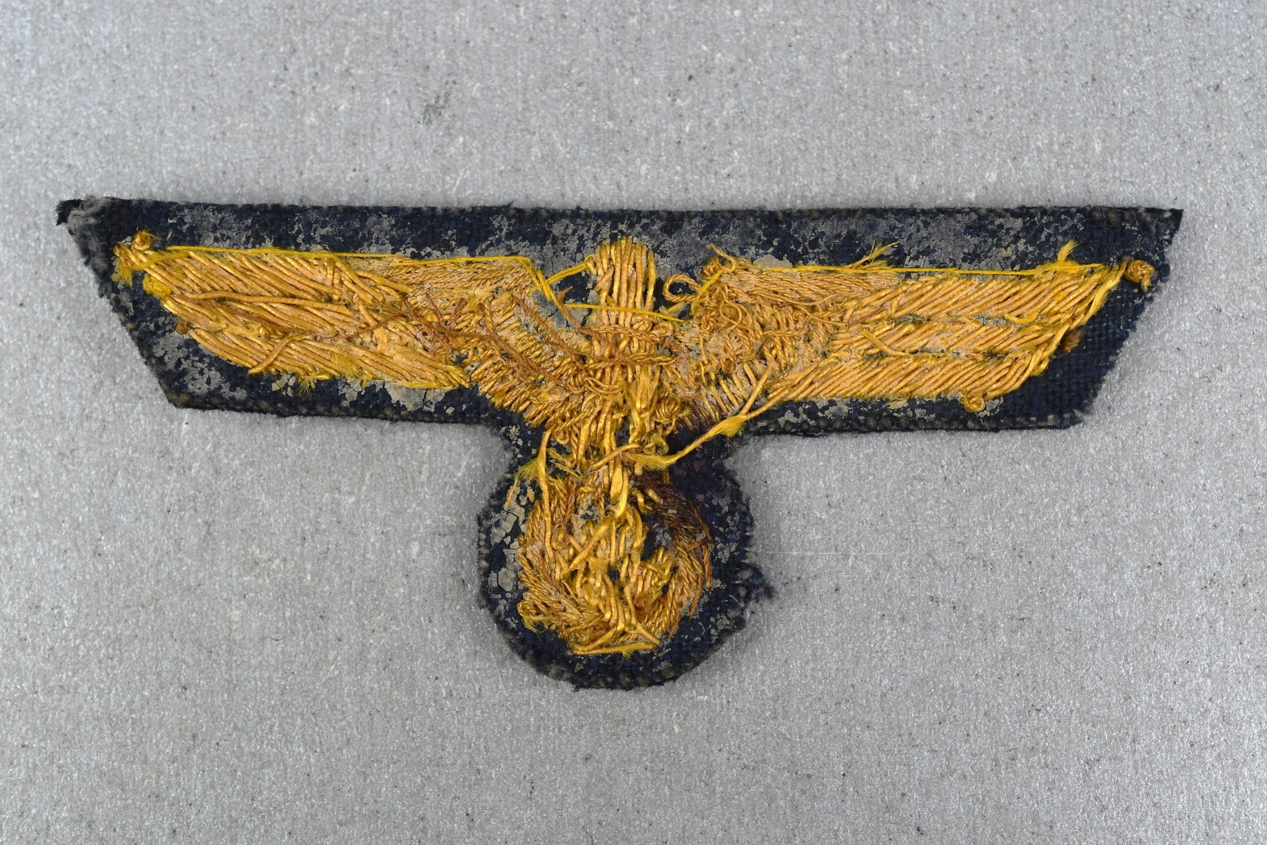 Kriegsmarine cellophane bullion breast eagle — image 2
