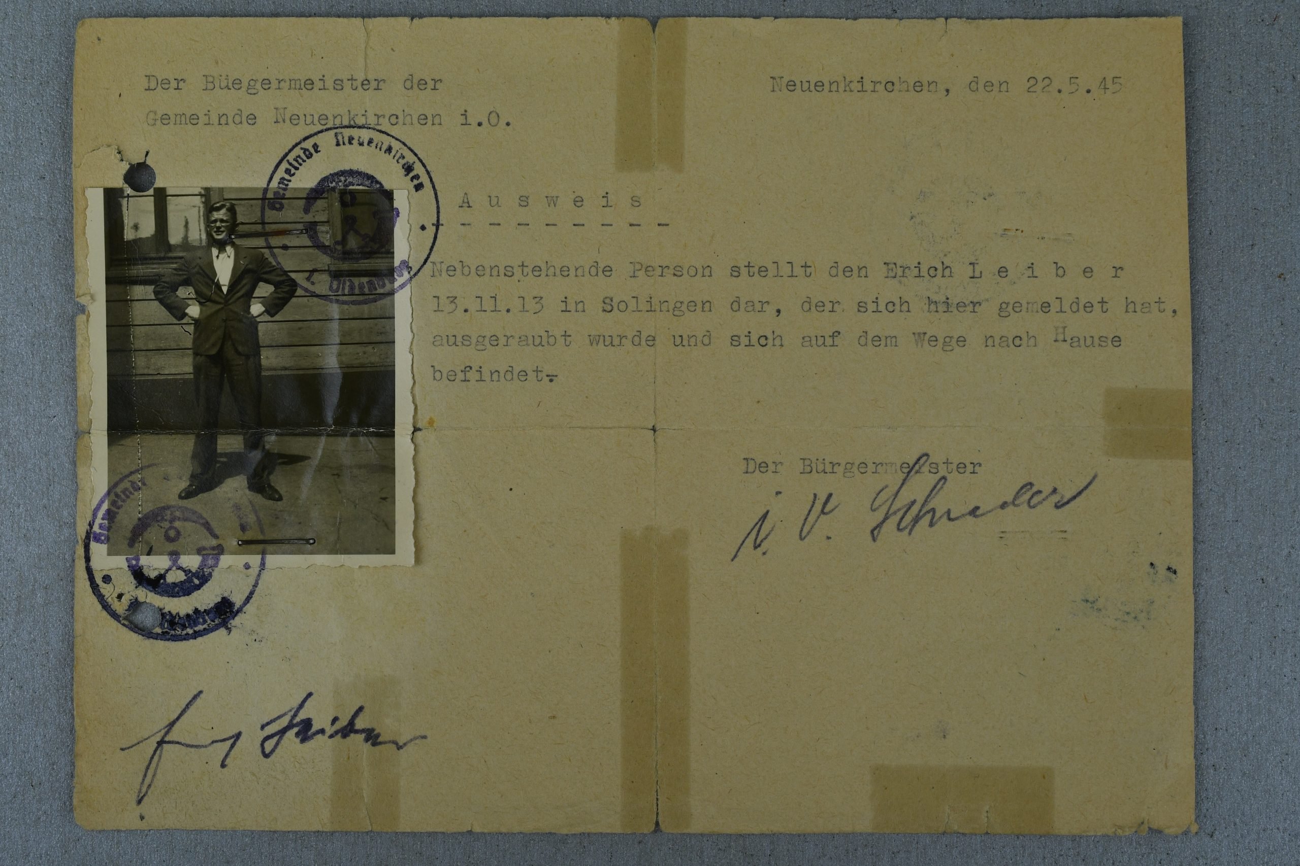 Wound badge in black grouping from Wachmeister Eric Leiber 7. Fallschirm-Jäger-Division Holland 1945 — image 2