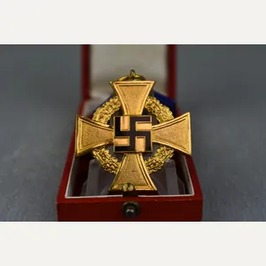 German gold 40 years faithful service medal in box