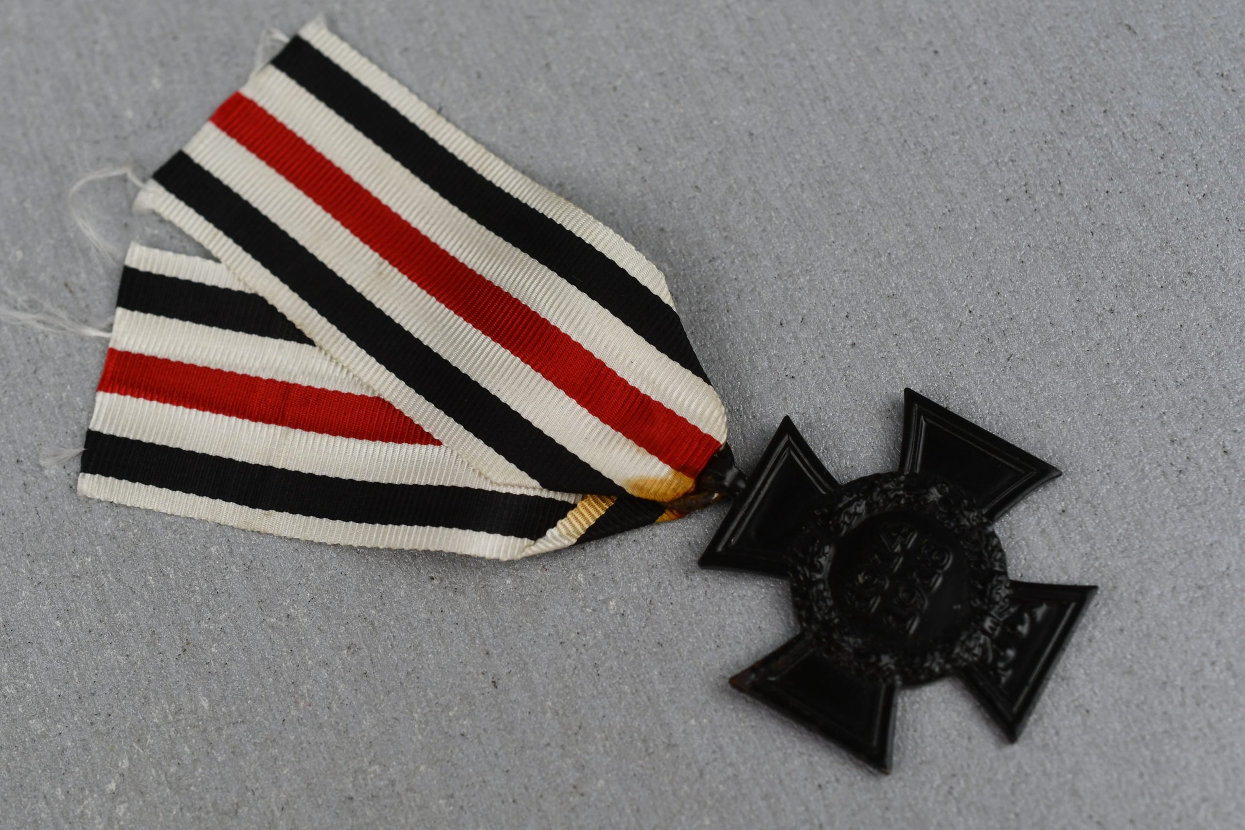 WW1 German Cross of Honor of the surviving widows and parents of those who fell 1914-1918 by W.D.L. — image 3