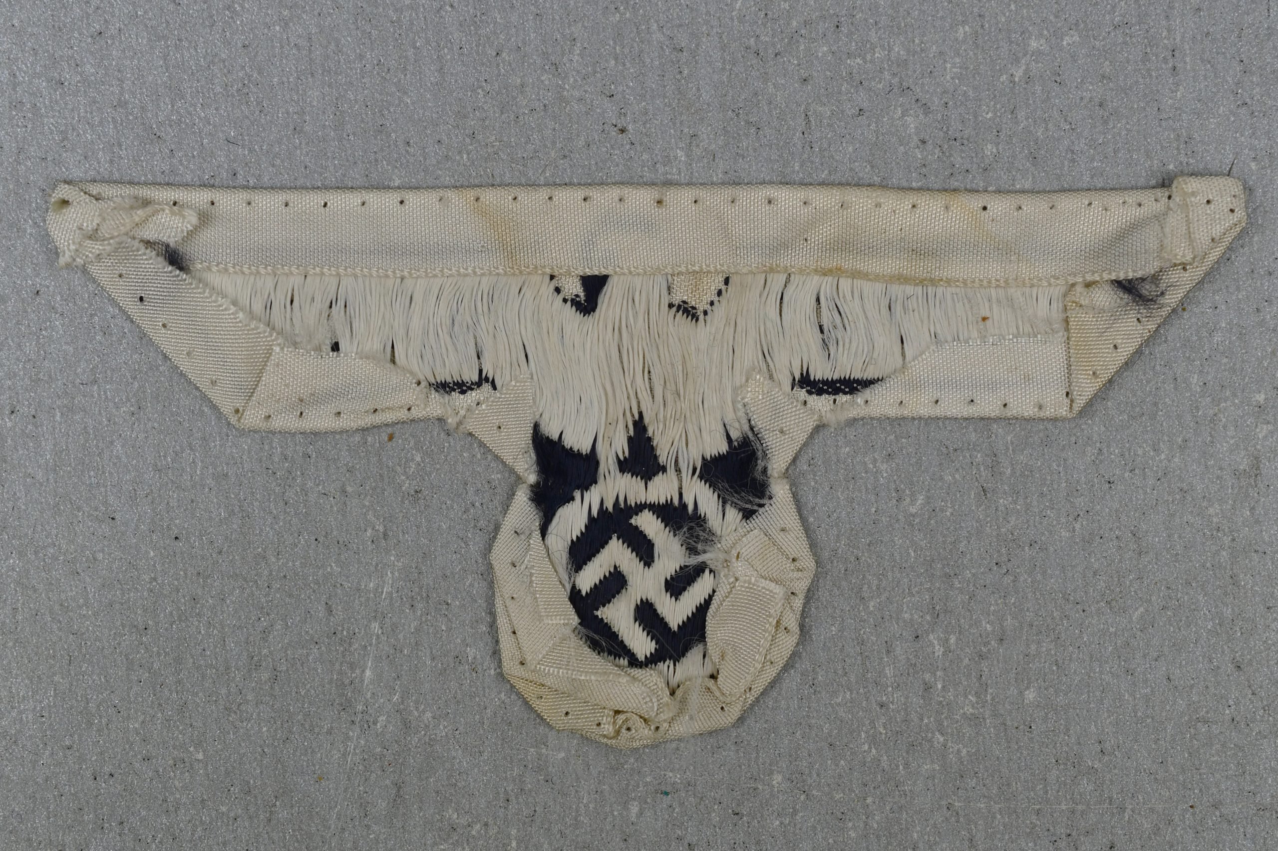 RARE Kriegsmarine sailor shirt 'BeVo' breast eagle — image 2