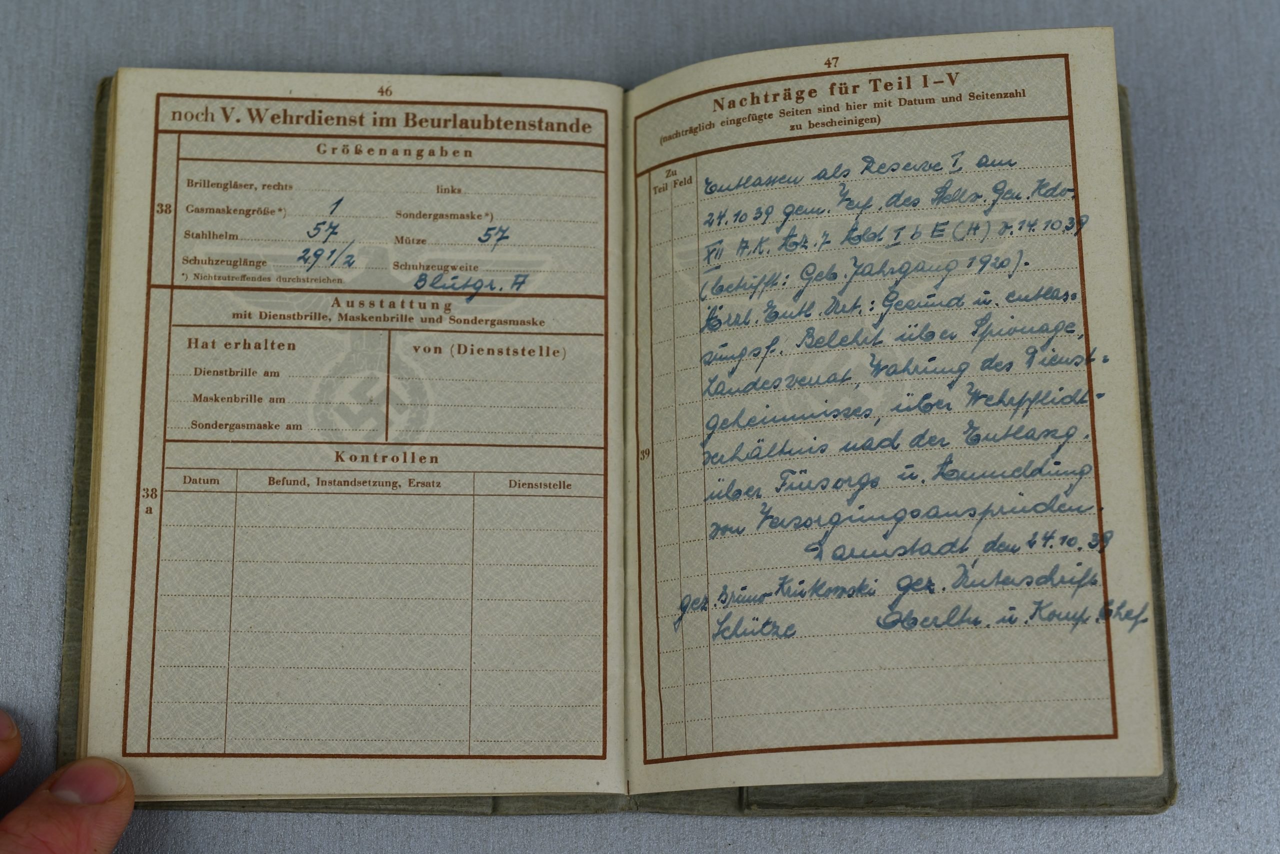 Army (Heer) Wehrpass Pionier-Kompanie with many entries and awards — image 13