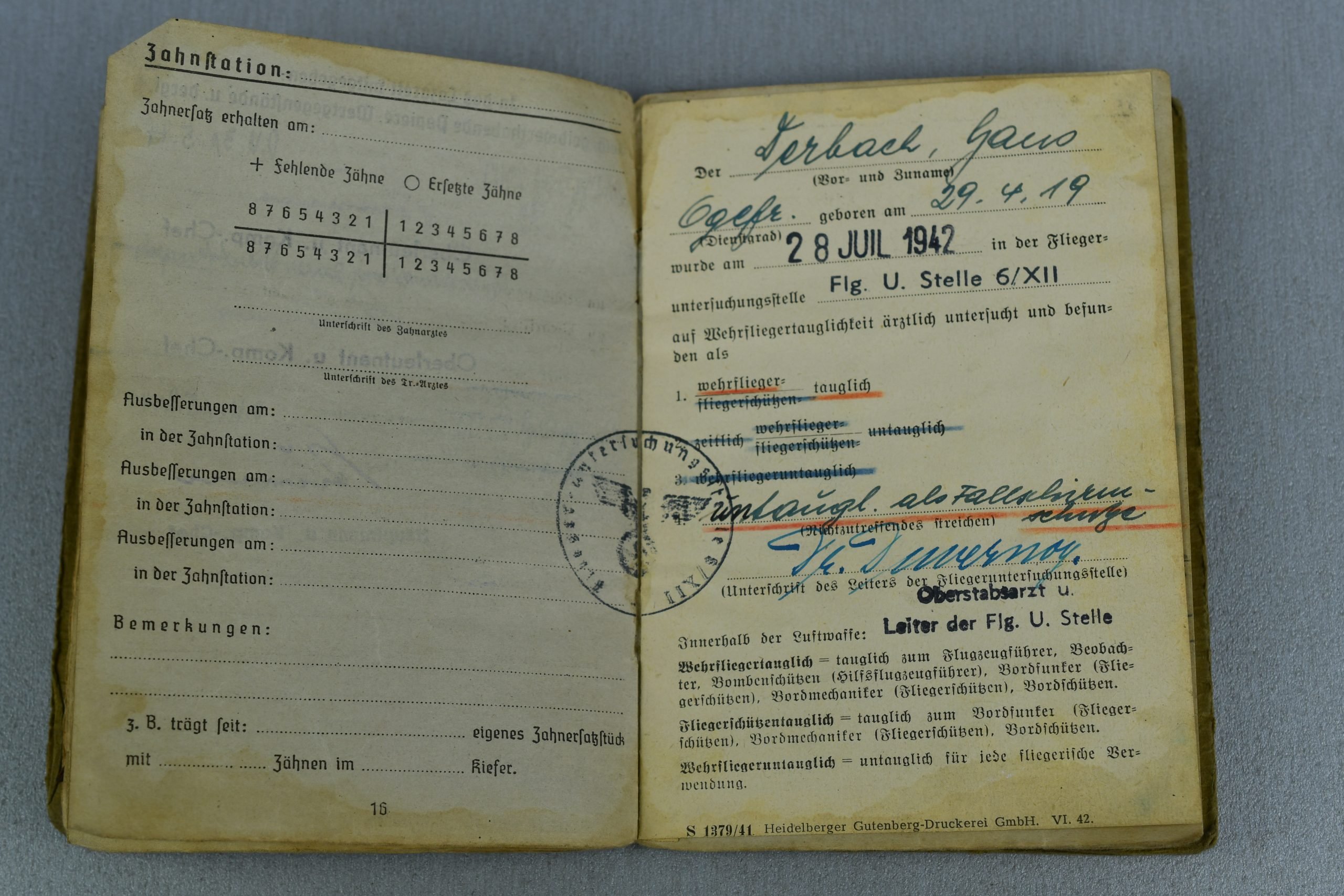 Wehrmacht Soldbuch from Luftwaffe Pilot who got transfered to Luftwaffe Field Division 'Luftwaffen-Jäger-Regiment 27' — image 10