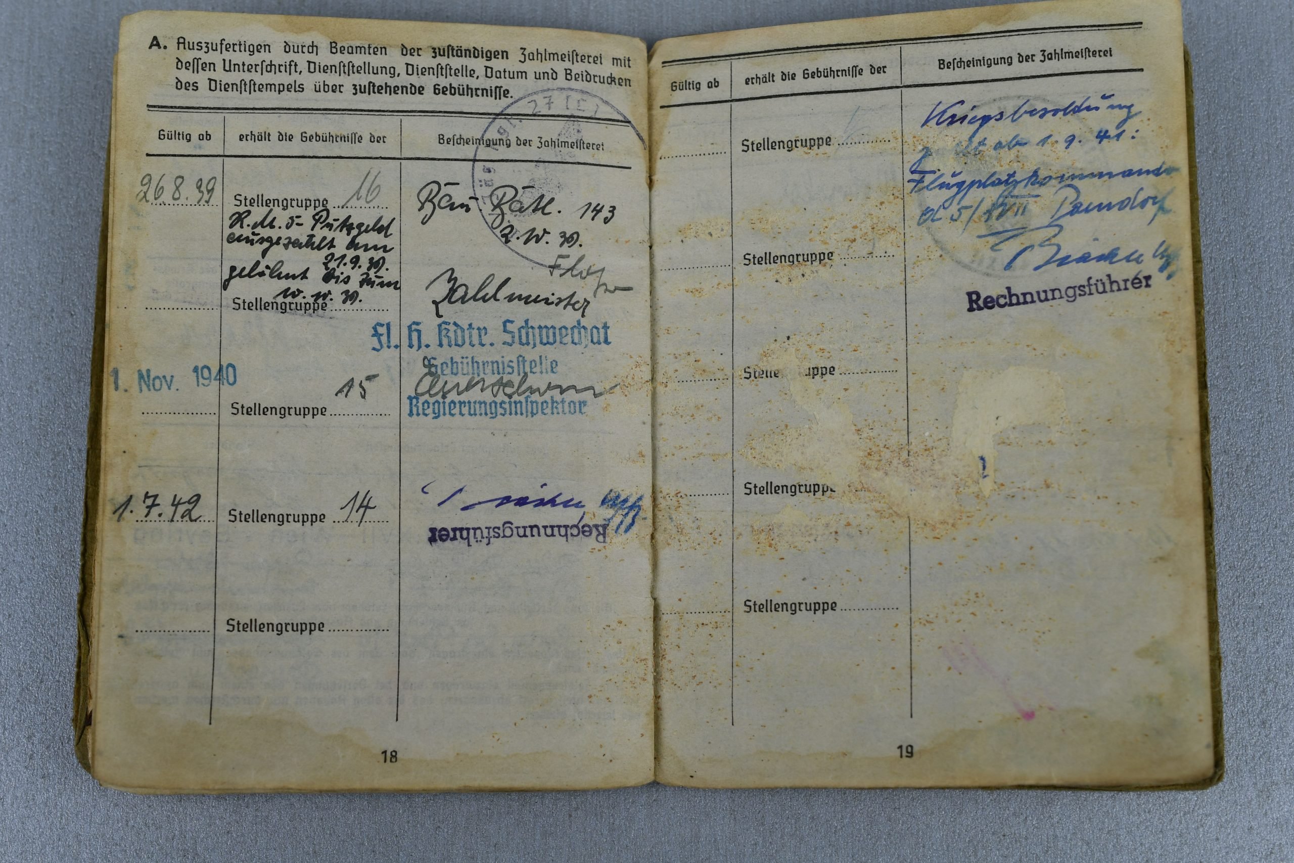 Wehrmacht Soldbuch from Luftwaffe Pilot who got transfered to Luftwaffe Field Division 'Luftwaffen-Jäger-Regiment 27' — image 12