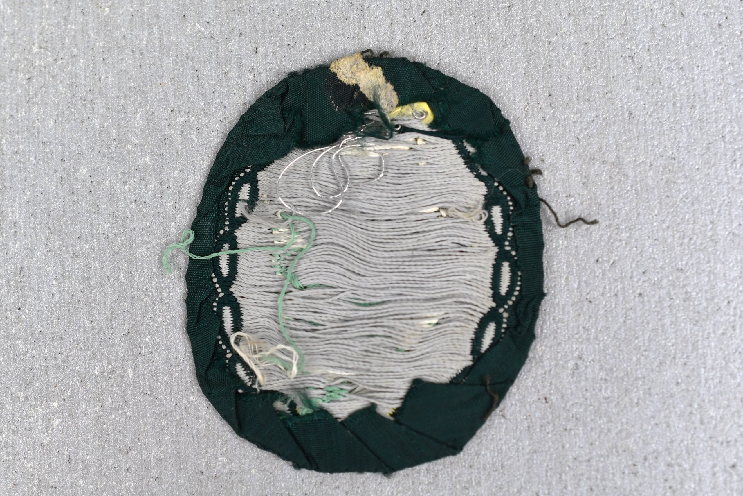 Army (Heer) mountain trooper BeVo 'Gebirgsjäger' edelweiss sleeve badge — image 2