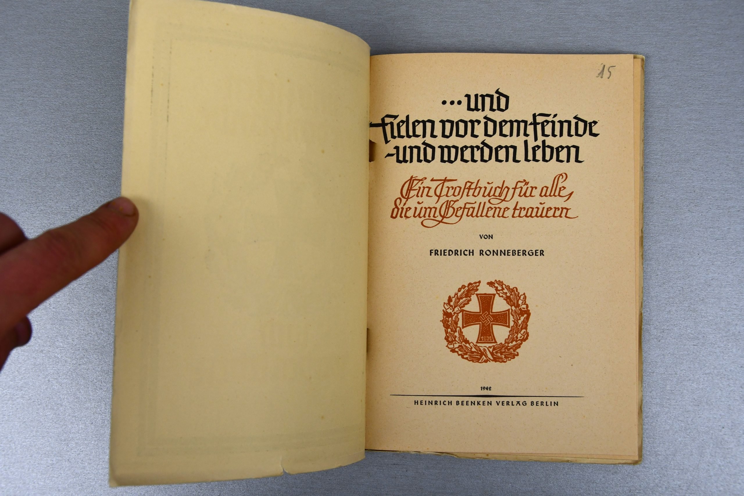 Papercover edition …und fielen vor dem Feinde – und werden leben, by Friedrich Ronneberger — image 2