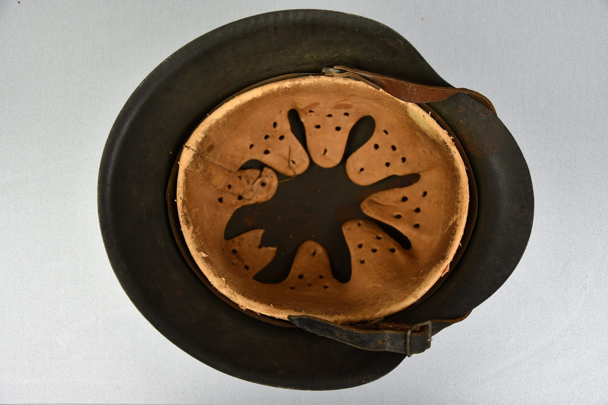 M42 Wehrmacht – SS no decal steel helmet ckl64 — image 6